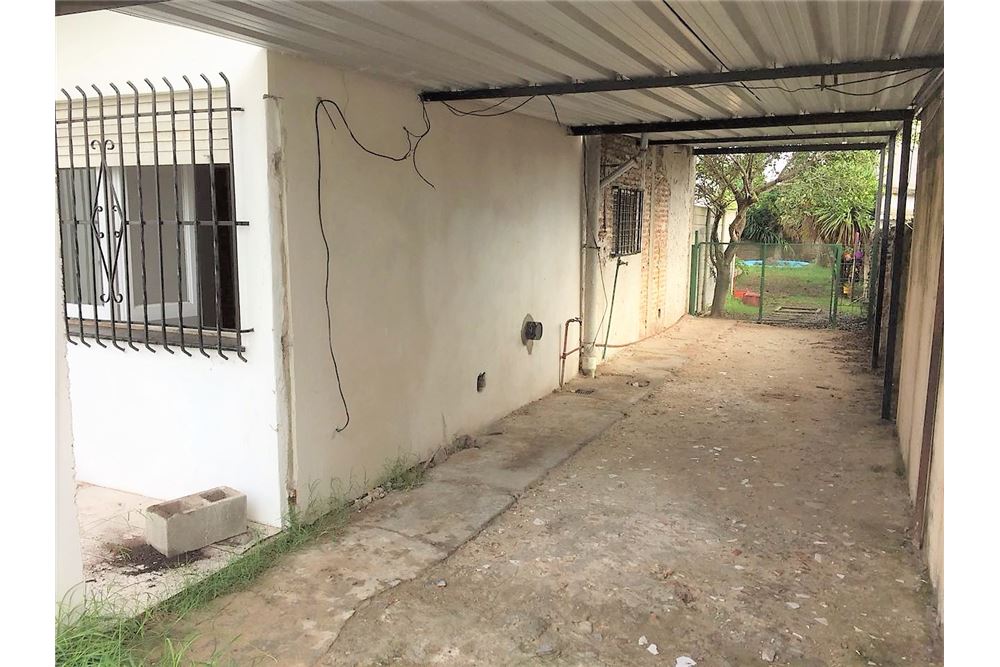 Casa doble 5 amb 2 flias Venta coch Jard&iacute;n Quilmes — foto 3