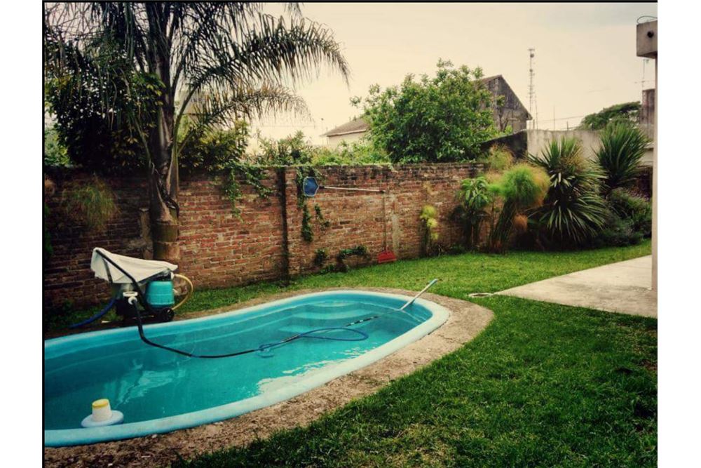 Casa doble 5 amb 2 flias Venta coch Jard&iacute;n Quilmes — foto 11