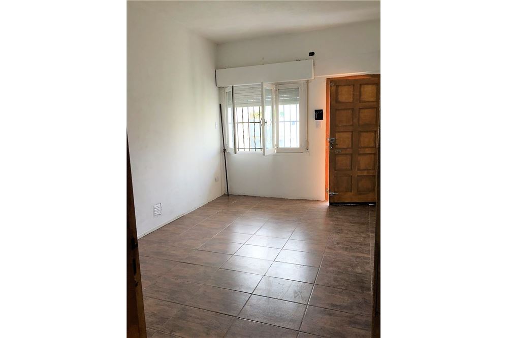 Casa doble 5 amb 2 flias Venta coch Jard&iacute;n Quilmes — foto 9