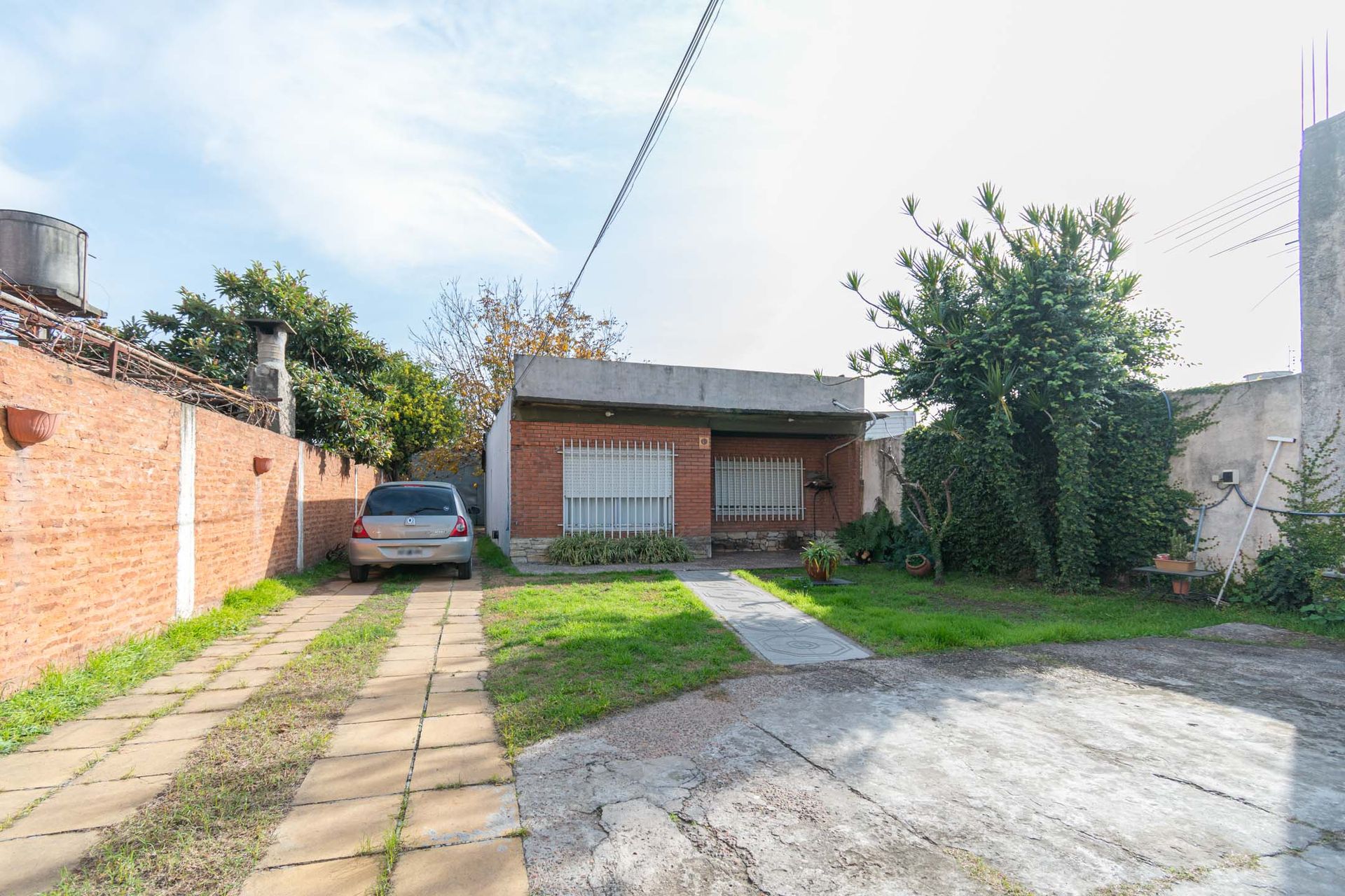 CASA EN VENTA CON JARDIN Y COCHERA SAN JUSTO - 12