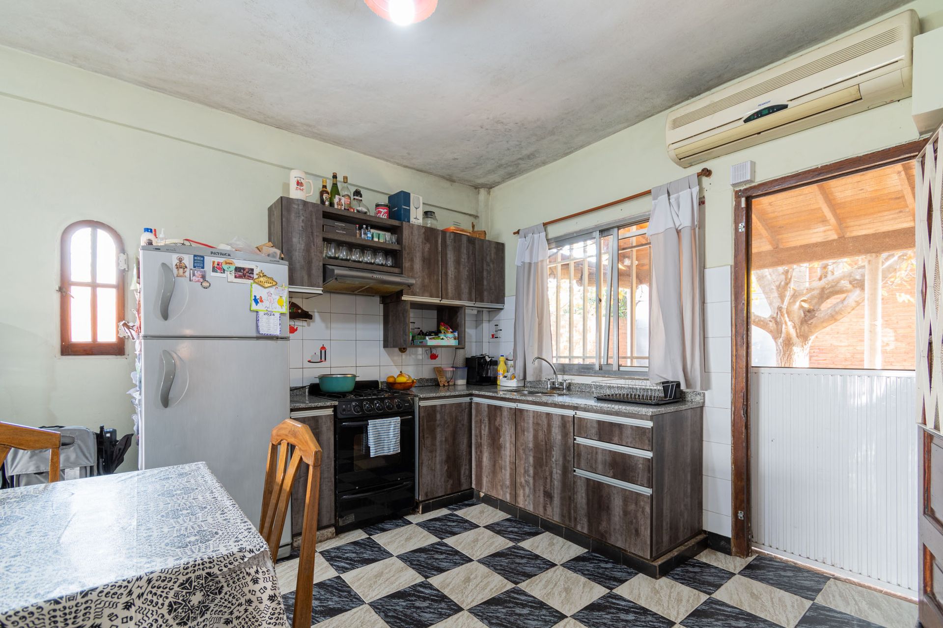CASA EN VENTA CON JARDIN Y COCHERA SAN JUSTO - 3