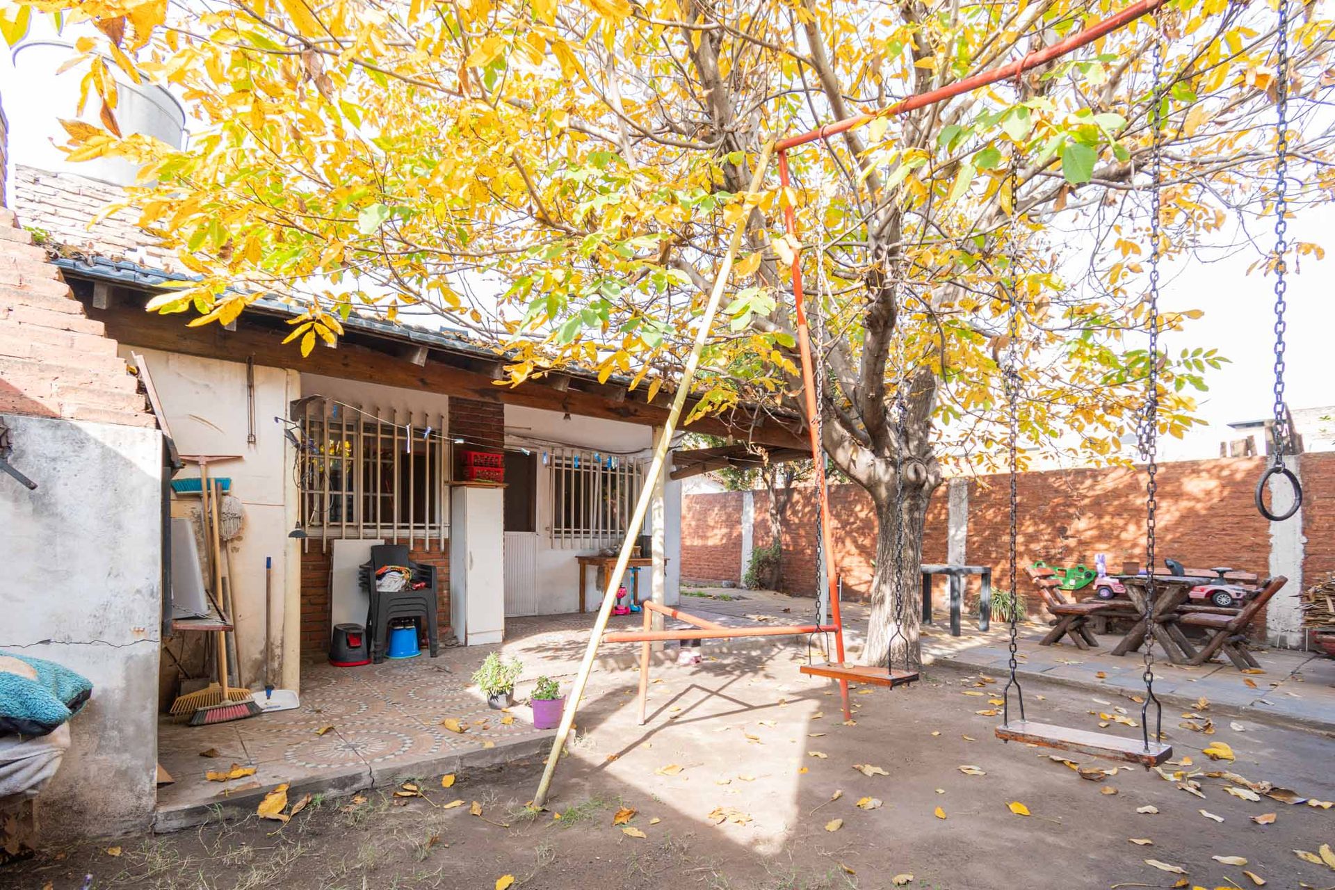 CASA EN VENTA CON JARDIN Y COCHERA SAN JUSTO - 11