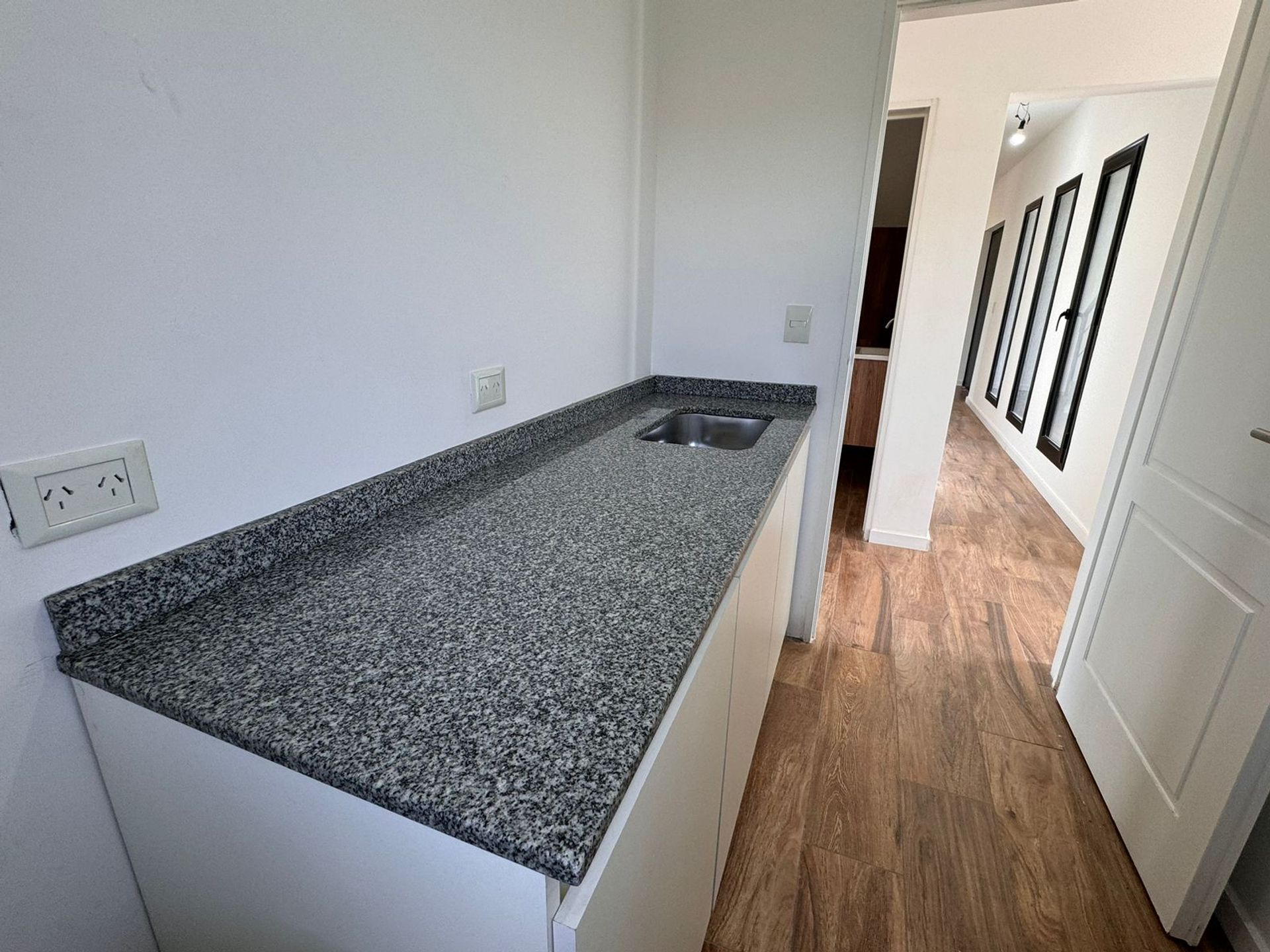 VENTA CASA 5AMB PARRILLA PILAR DEL ESTE FINANCIA - 17