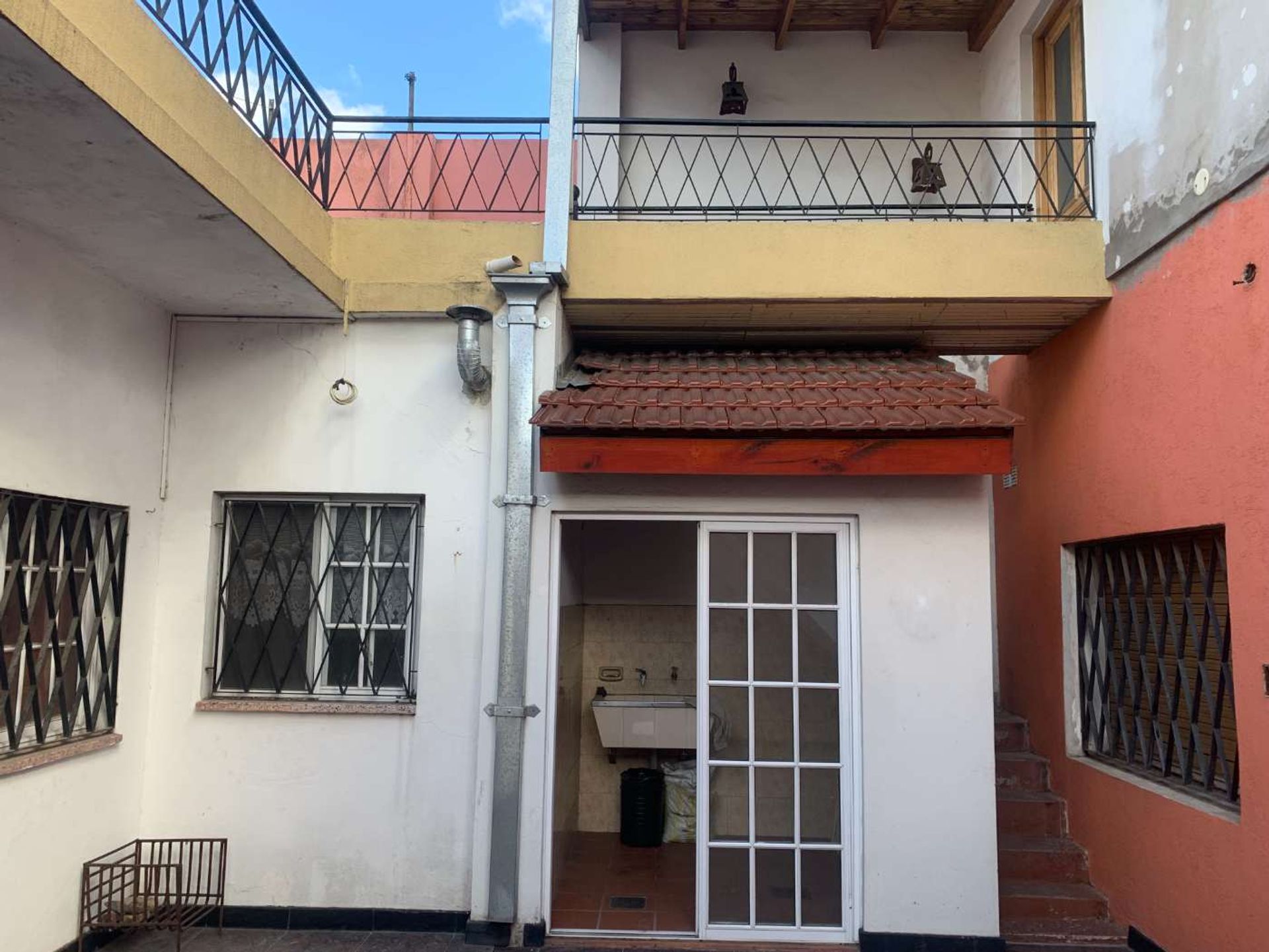 VENTA CASA C/COCHERA - 19