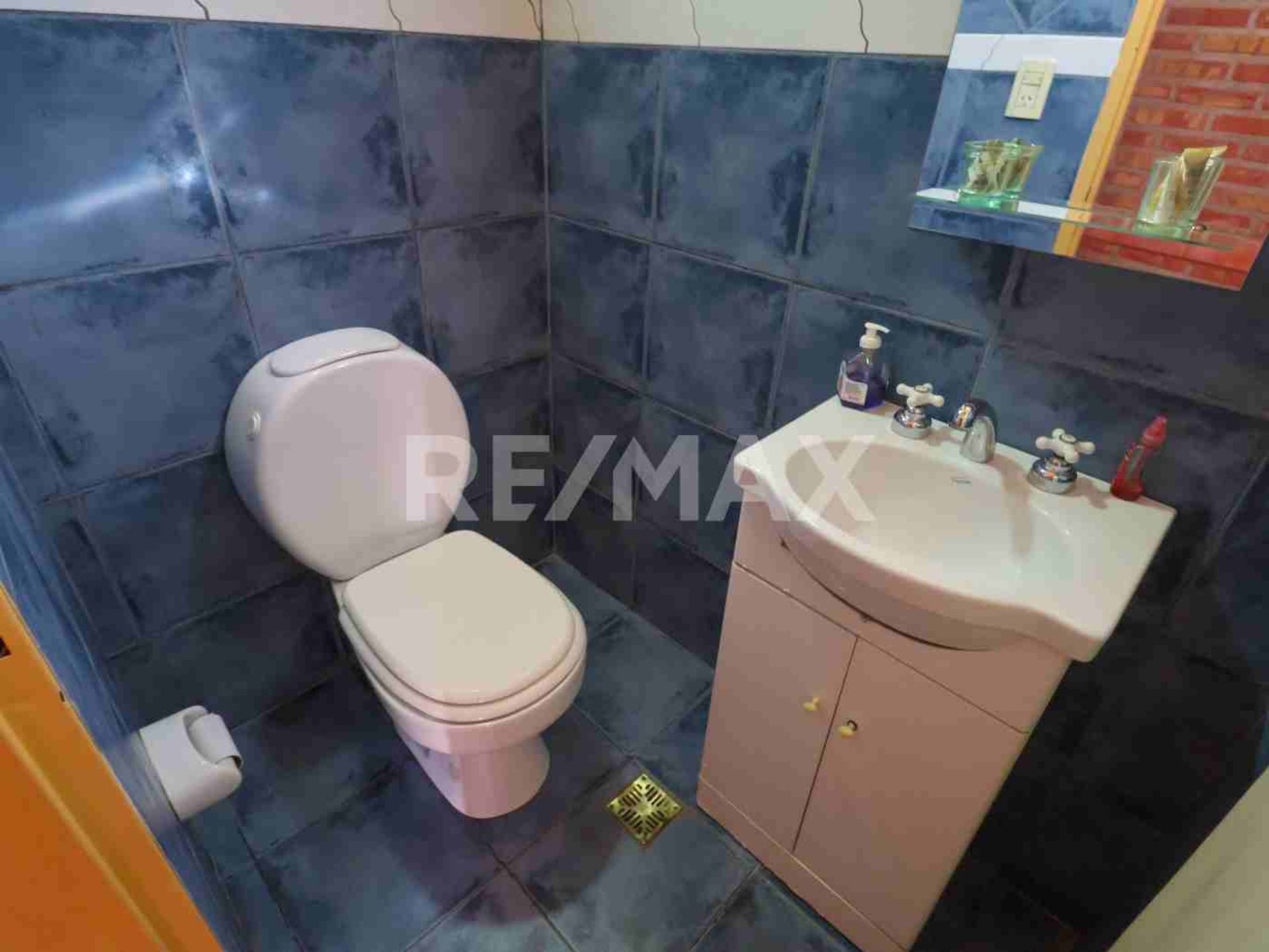SE VENDE CASA CALLE SAN JUAN 872 NEUQUEN CAPITAL - 14
