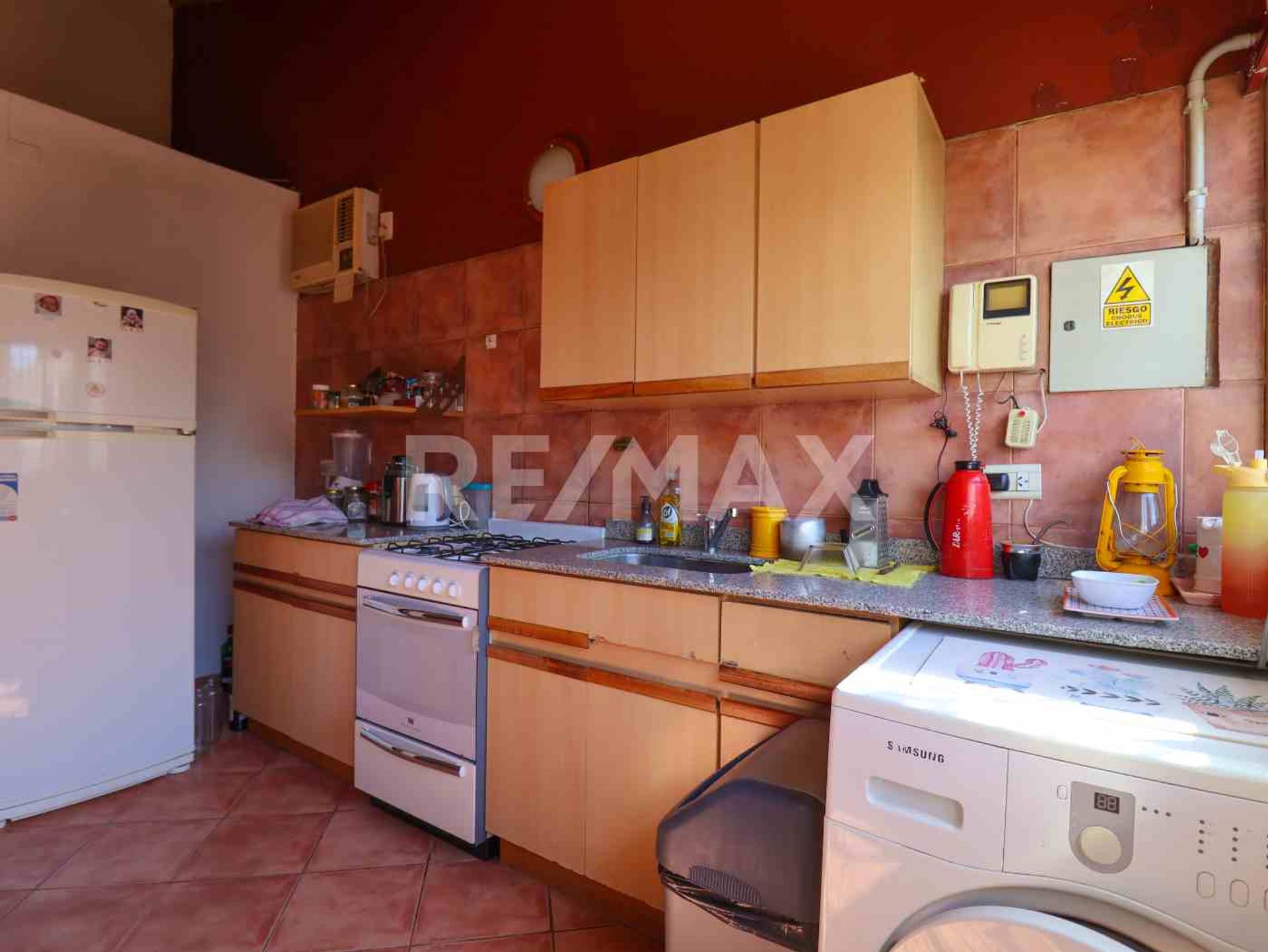 SE VENDE CASA CALLE SAN JUAN 872 NEUQUEN CAPITAL - 12