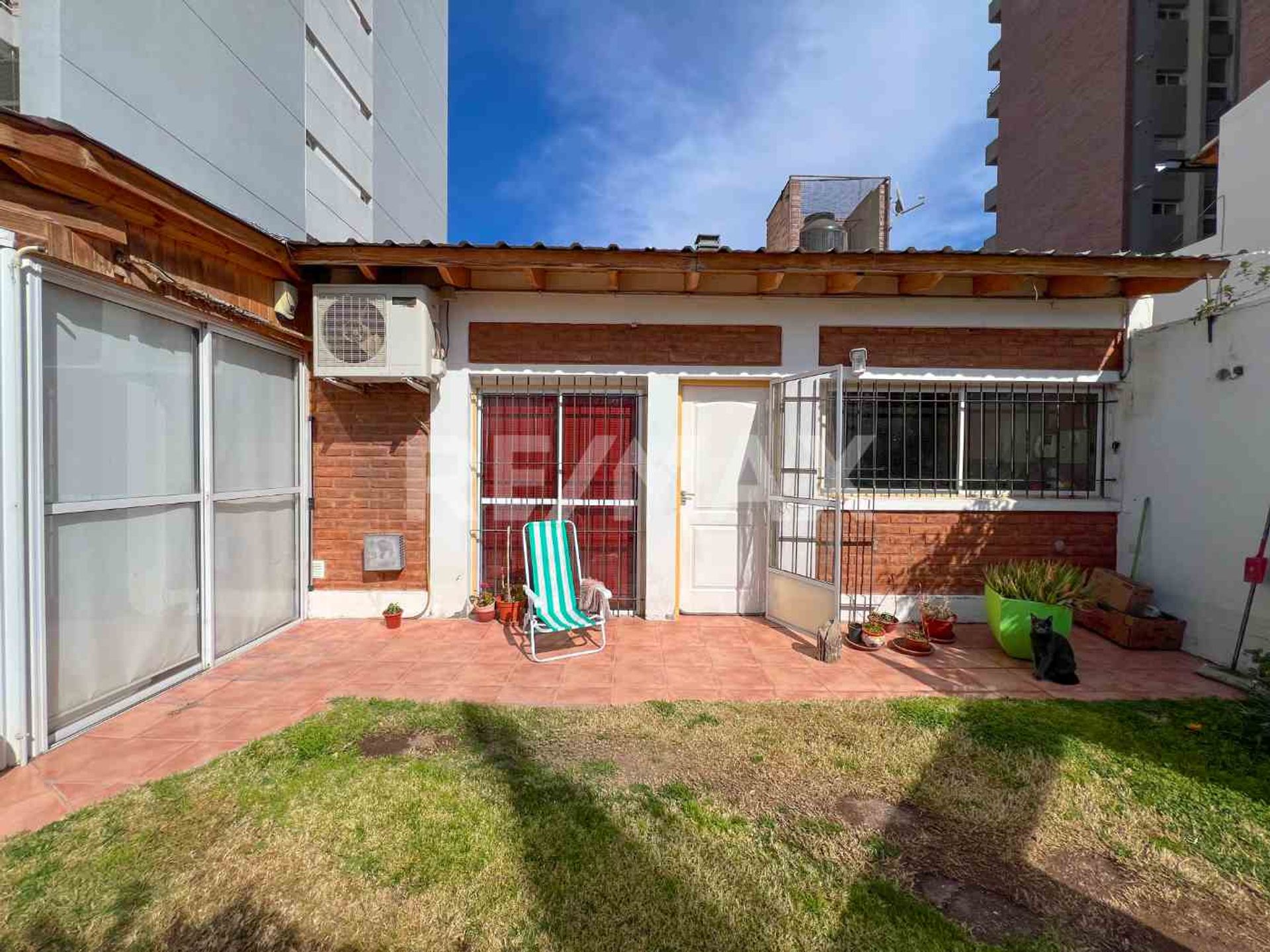 SE VENDE CASA CALLE SAN JUAN 872 NEUQUEN CAPITAL - 6