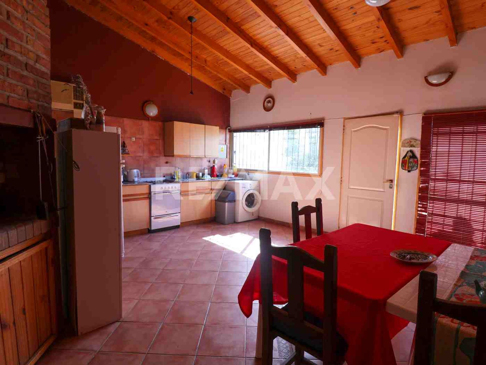 SE VENDE CASA CALLE SAN JUAN 872 NEUQUEN CAPITAL - 10