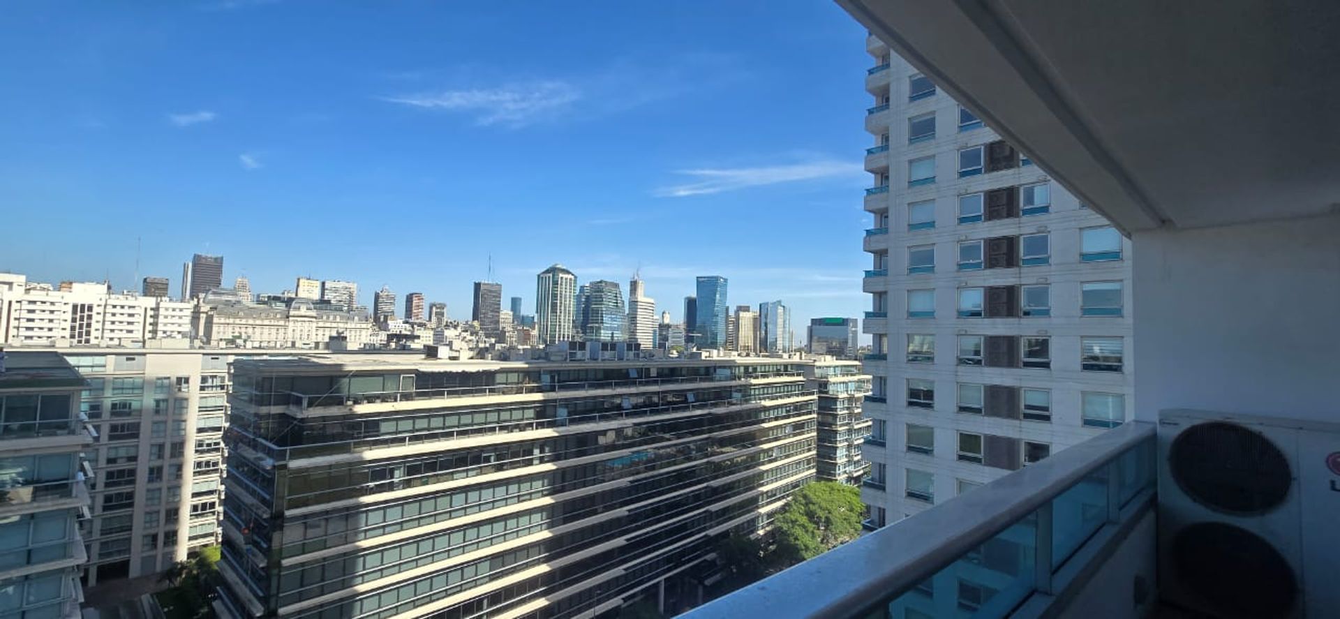 Venta Dpto 3 Amb c/3 cochera y baulera- Pto Madero — foto 11