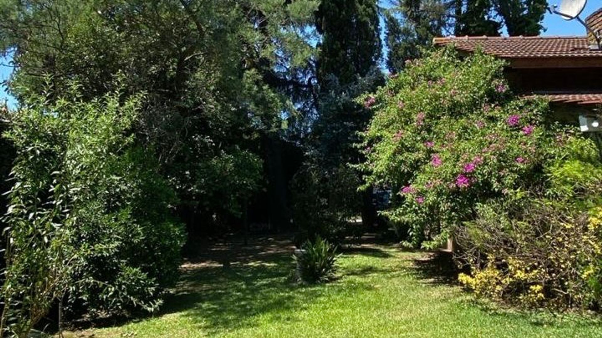 Venta casa quinta c/pileta en Moreno - 2
