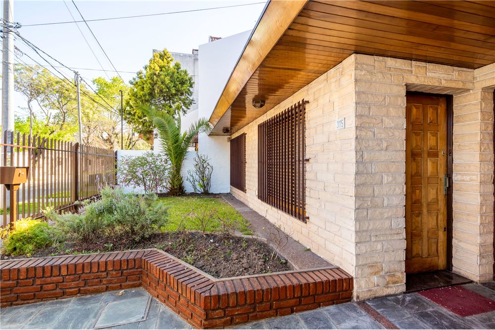 CASA 4 amb,Cochera Jard&iacute;n Excelente Estado - 2