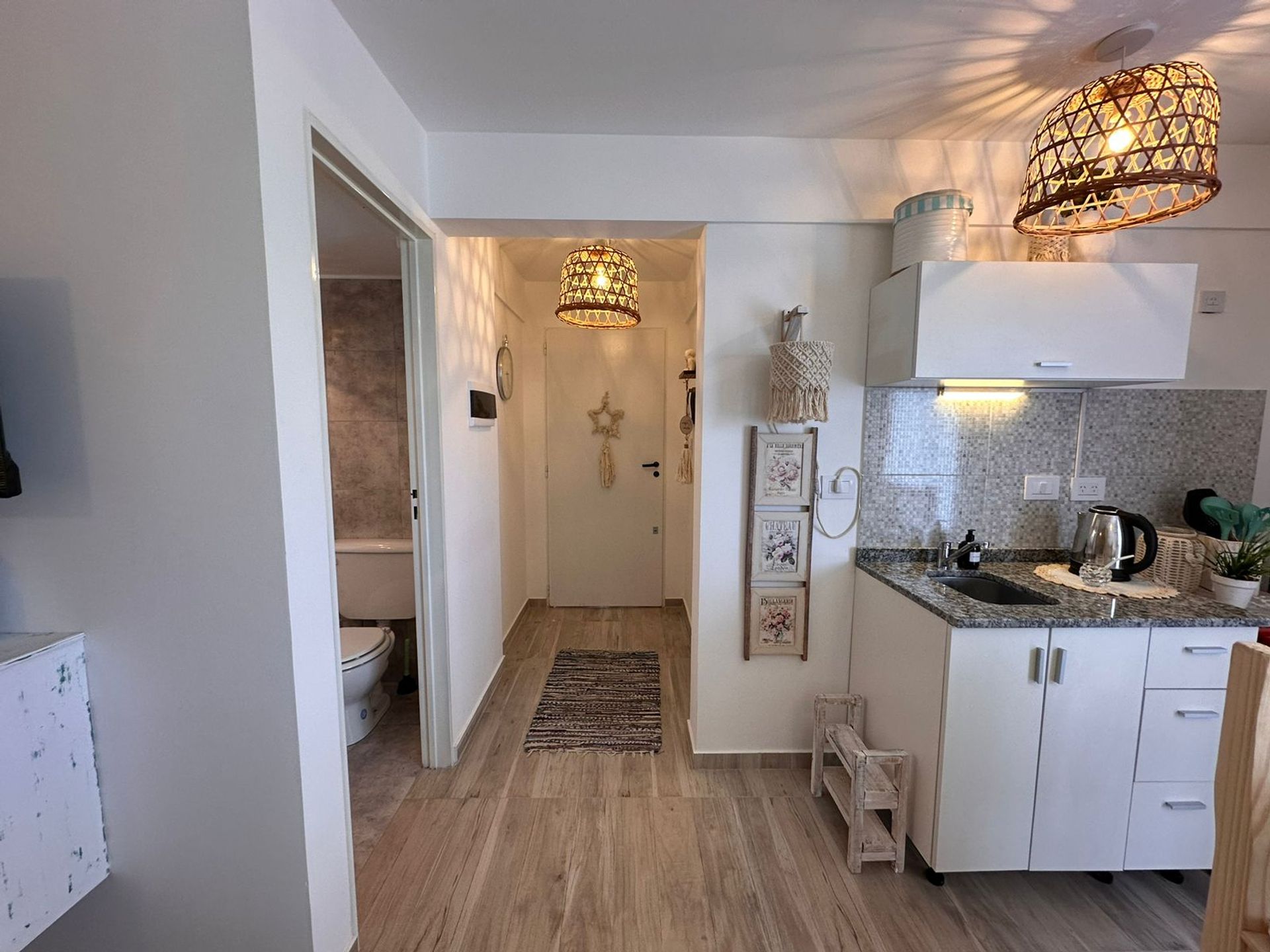 VENTA MONOAMBIENTE NUEVO CON BALCON EN BANFIELD - 14