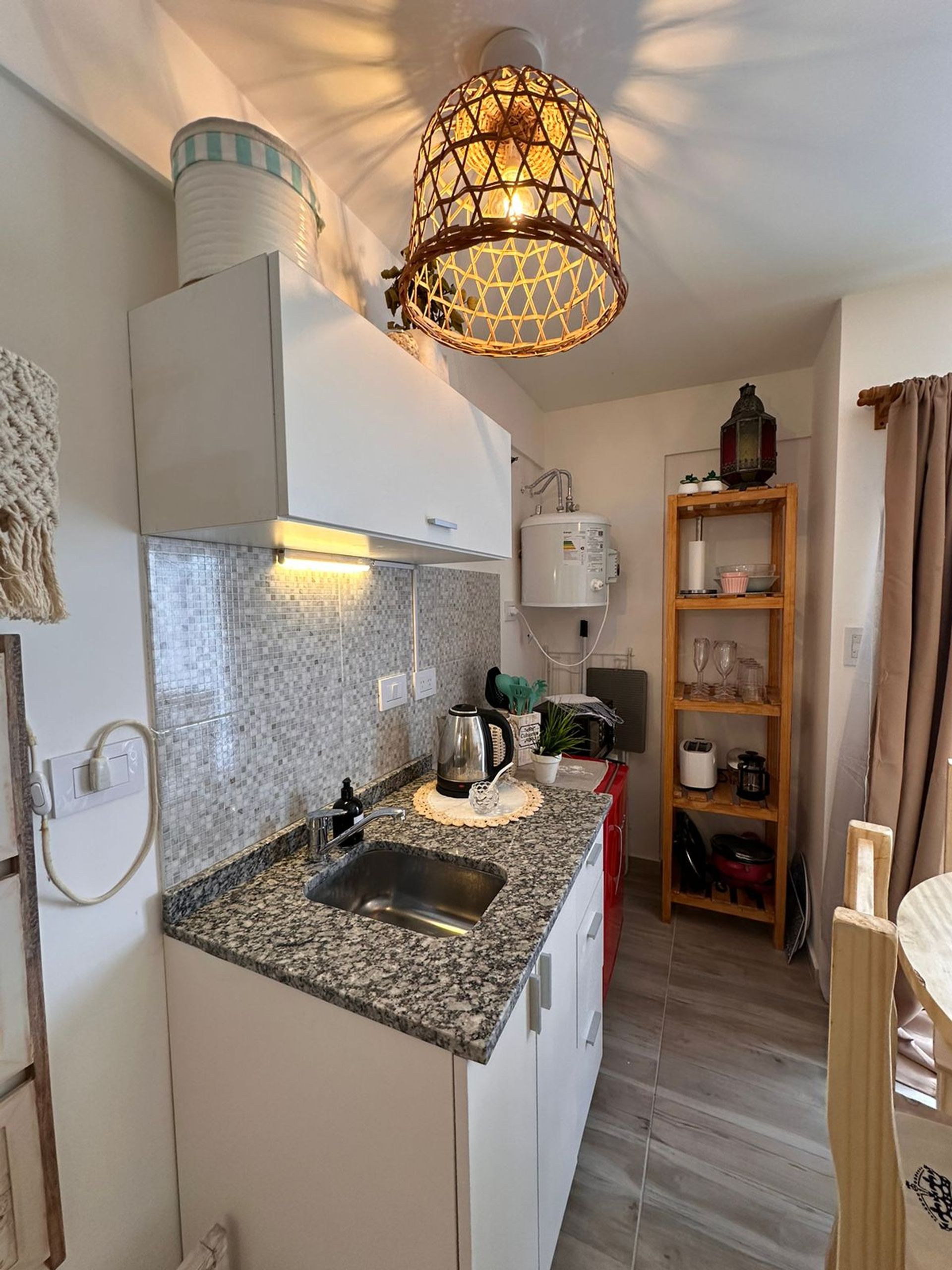 VENTA MONOAMBIENTE NUEVO CON BALCON EN BANFIELD - 7