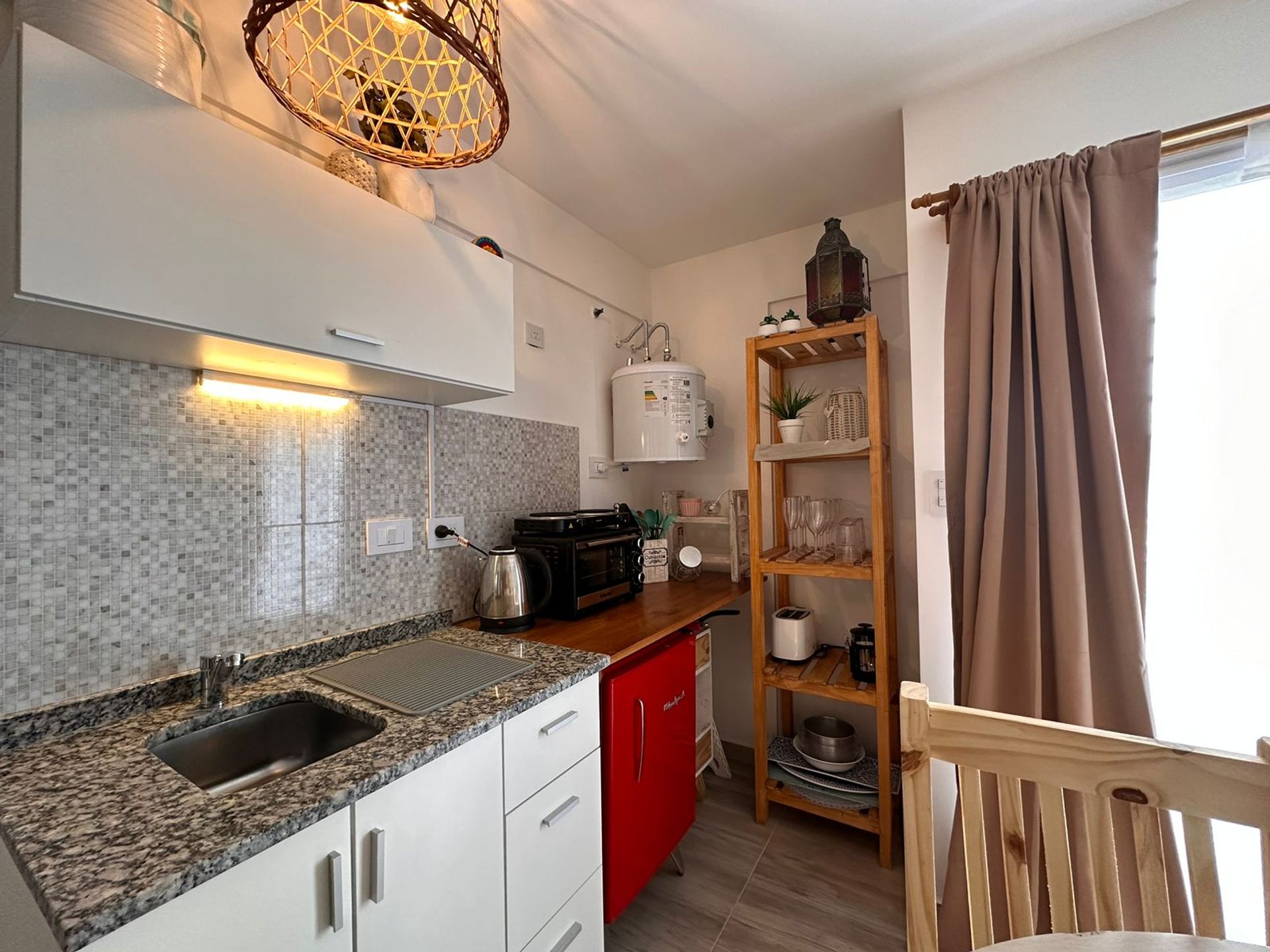VENTA MONOAMBIENTE NUEVO CON BALCON EN BANFIELD - 4