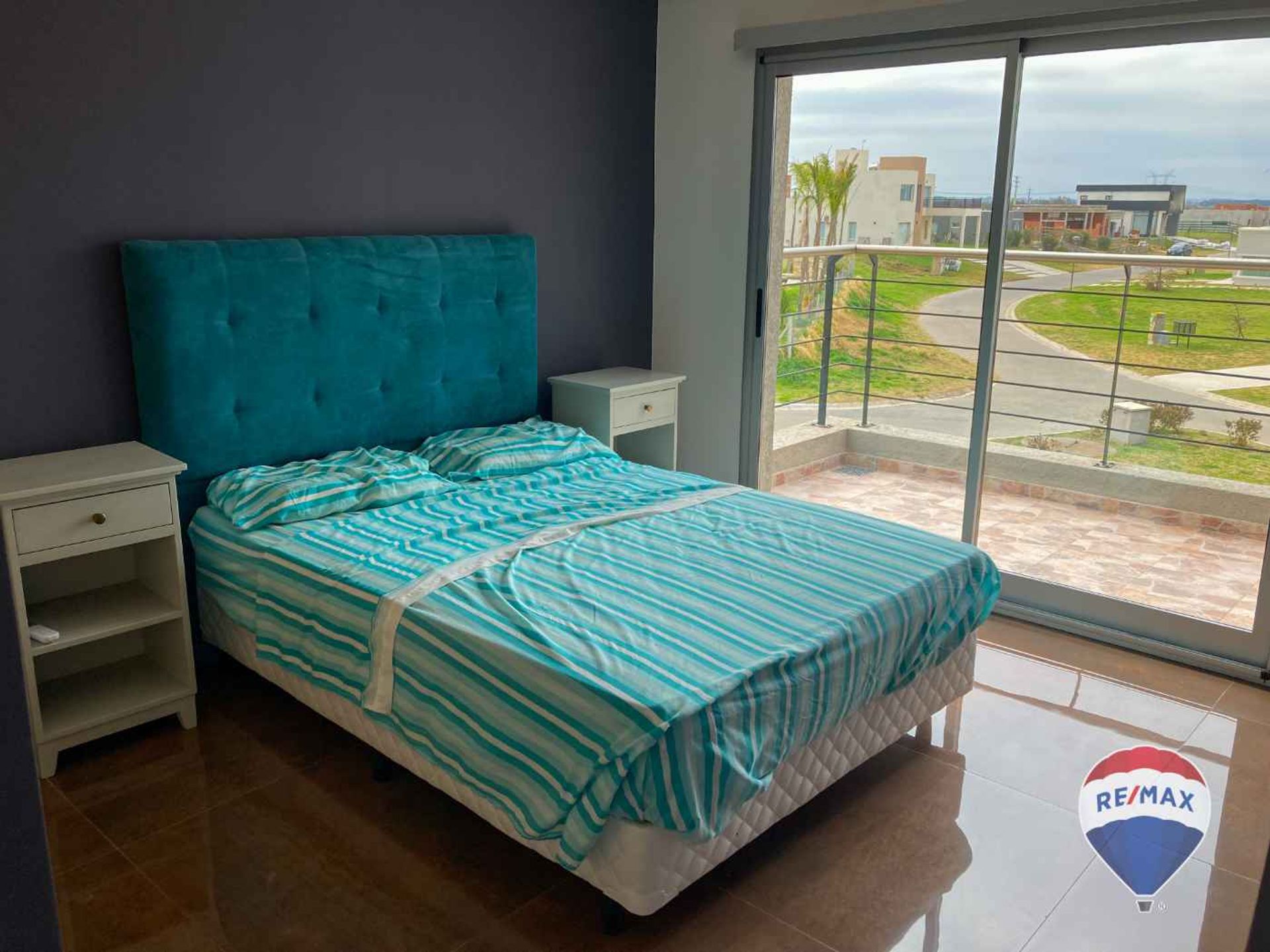 CASA 5 AMBIENTES PISCINA CLIMATIZADA CANNING - 12