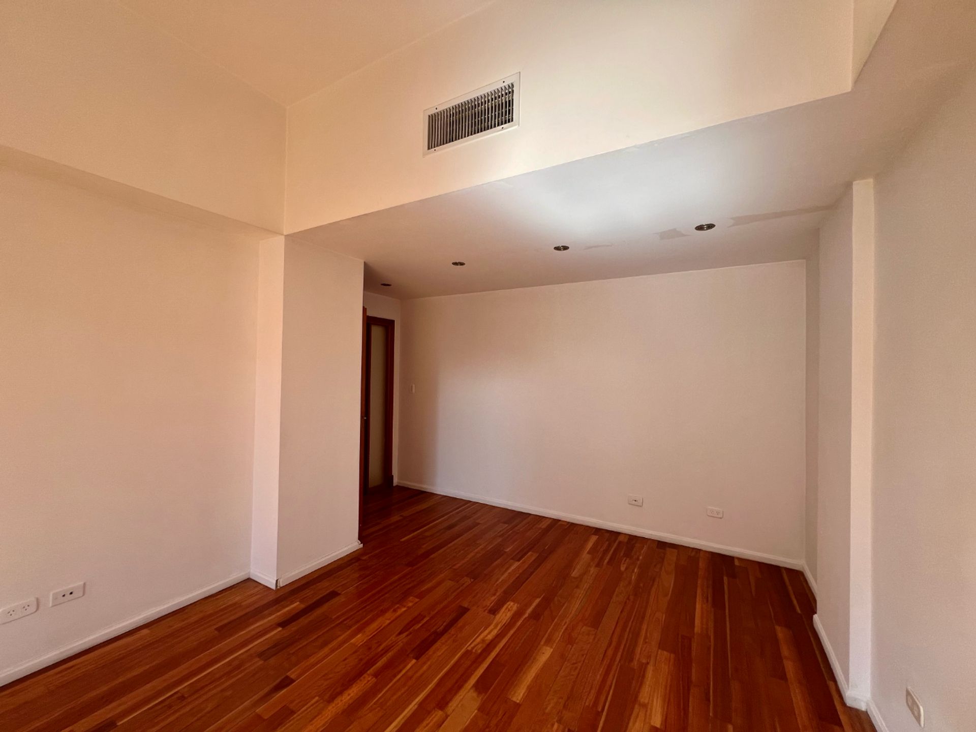 Vta Pto Madero 5 Amb Cochera Apto Prof Vivienda - 17