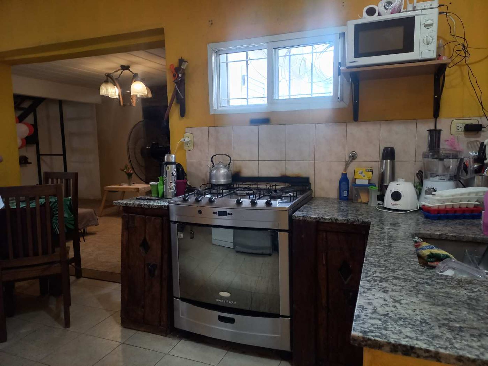 Casa 6 ambientes con jard&iacute;n Gral. Belgrano — foto 2