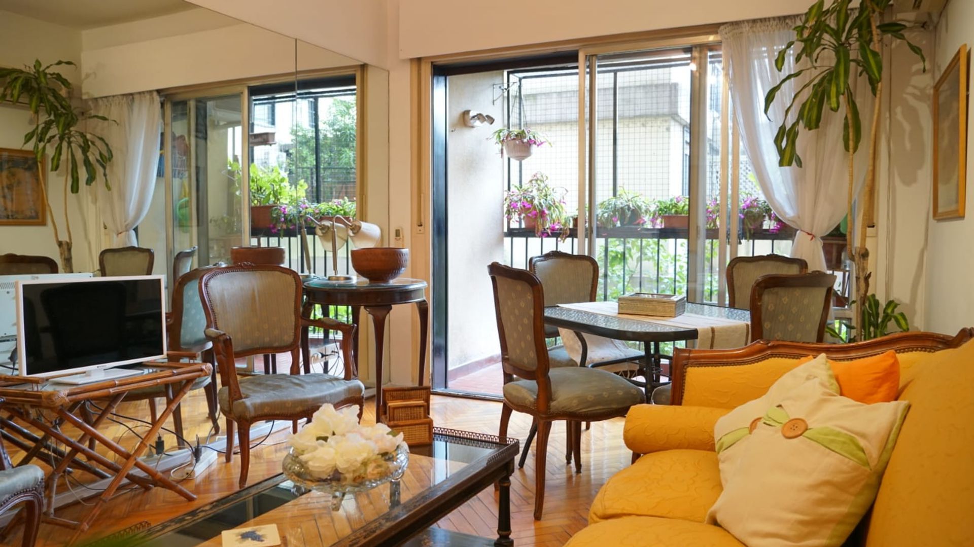 3 ambientes con cochera Retiro - 2