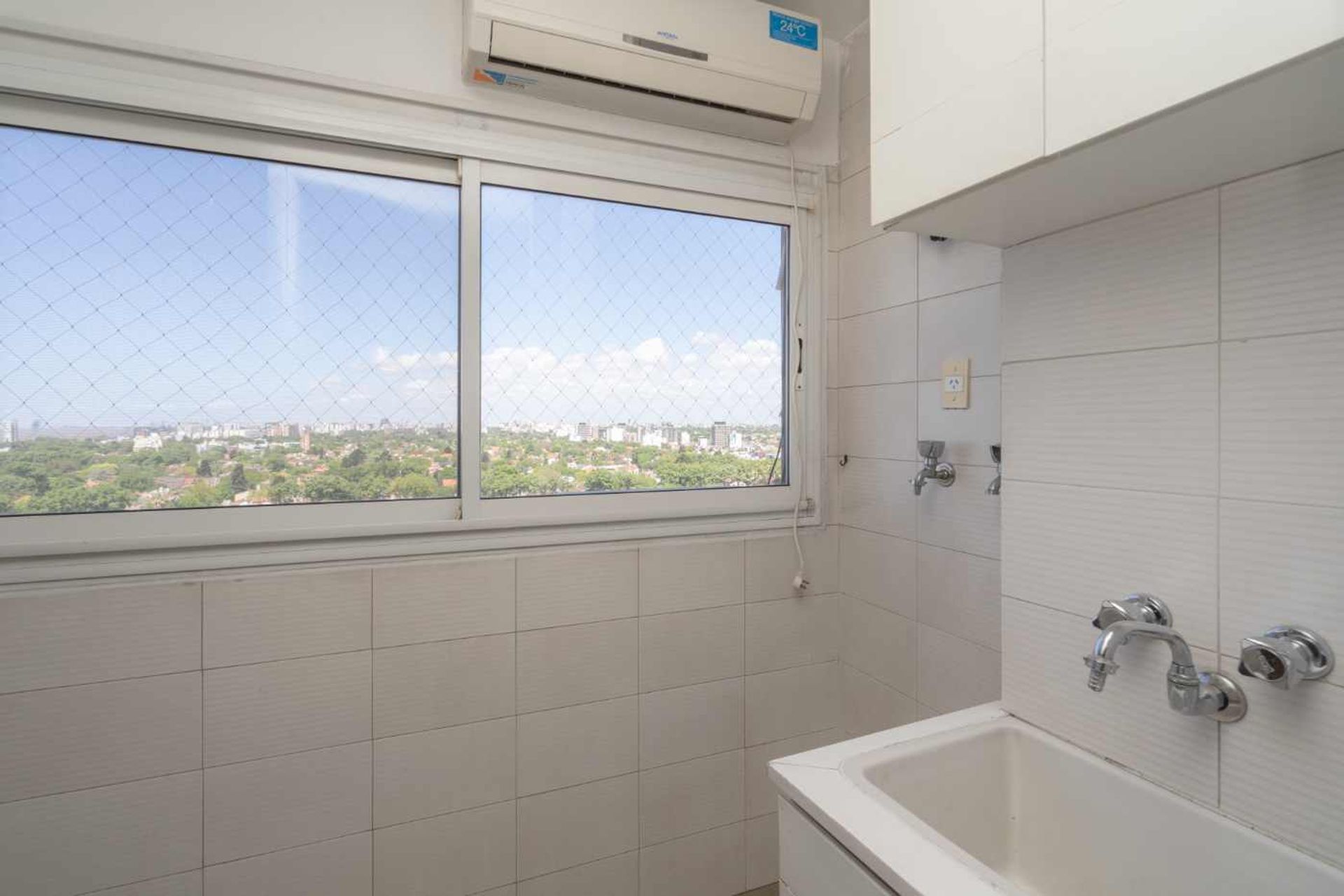 DEPTO EN VENTA CUATRO AMB. MARTINEZ , CON RENTA - 20