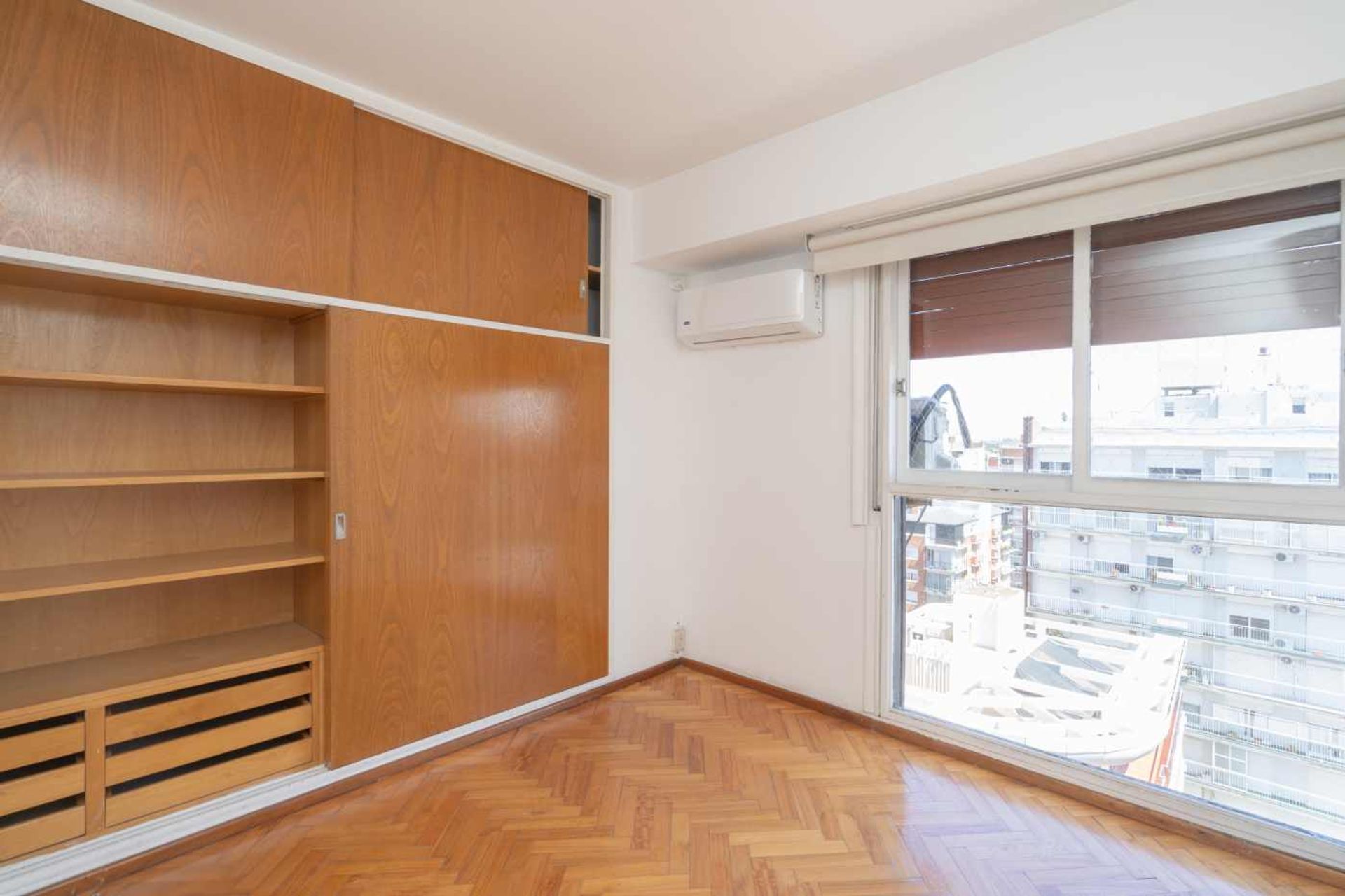 DEPTO EN VENTA CUATRO AMB. MARTINEZ , CON RENTA - 17