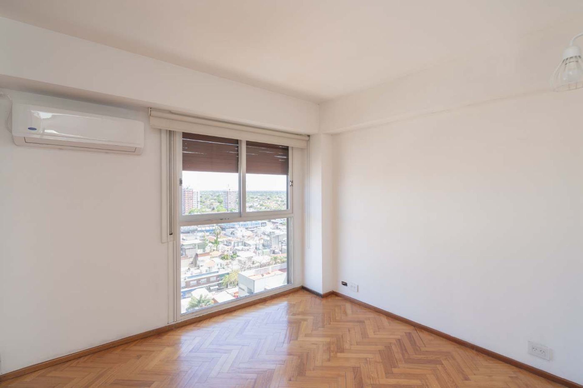 DEPTO EN VENTA CUATRO AMB. MARTINEZ , CON RENTA - 12