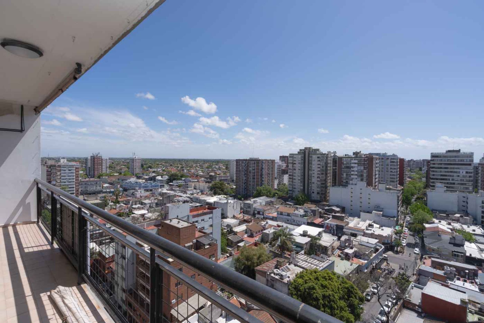 DEPTO EN VENTA CUATRO AMB. MARTINEZ , CON RENTA - 9