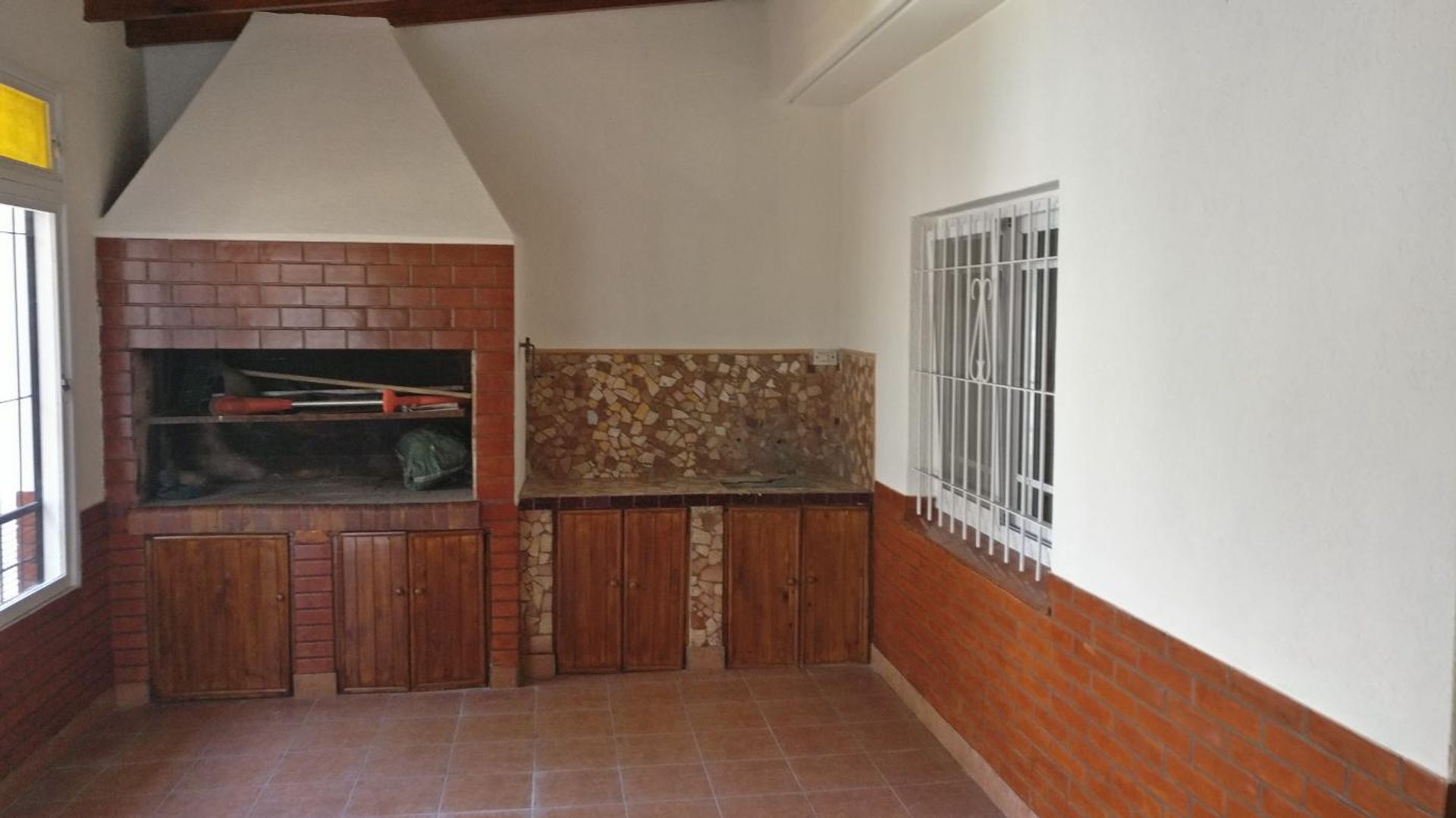 CASA GRANDE EN VENTA EN JOSE C PAZ QUINCHO CERRAD - 5