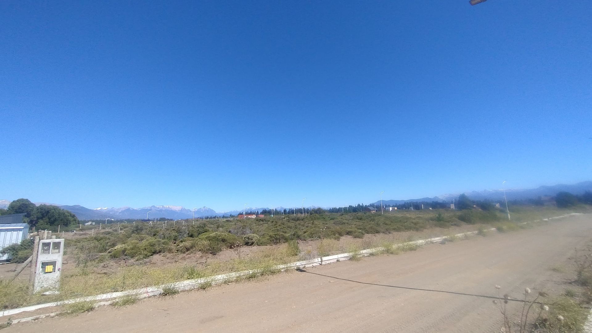 Lote plano con vista a los cerros en Bariloche - 9
