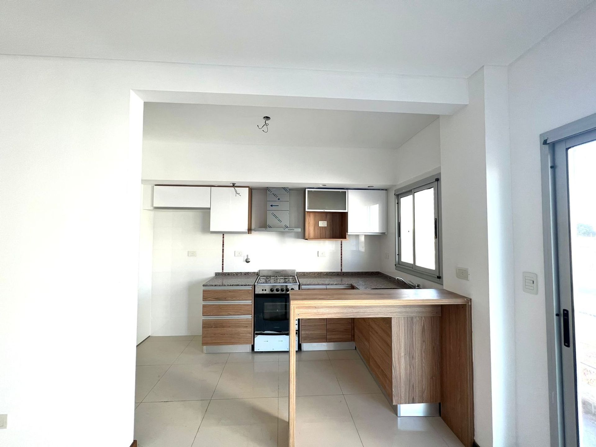 DEPARTAMENTO EN VENTA 3 AMB CON BALCON FTE V. LURO - 2