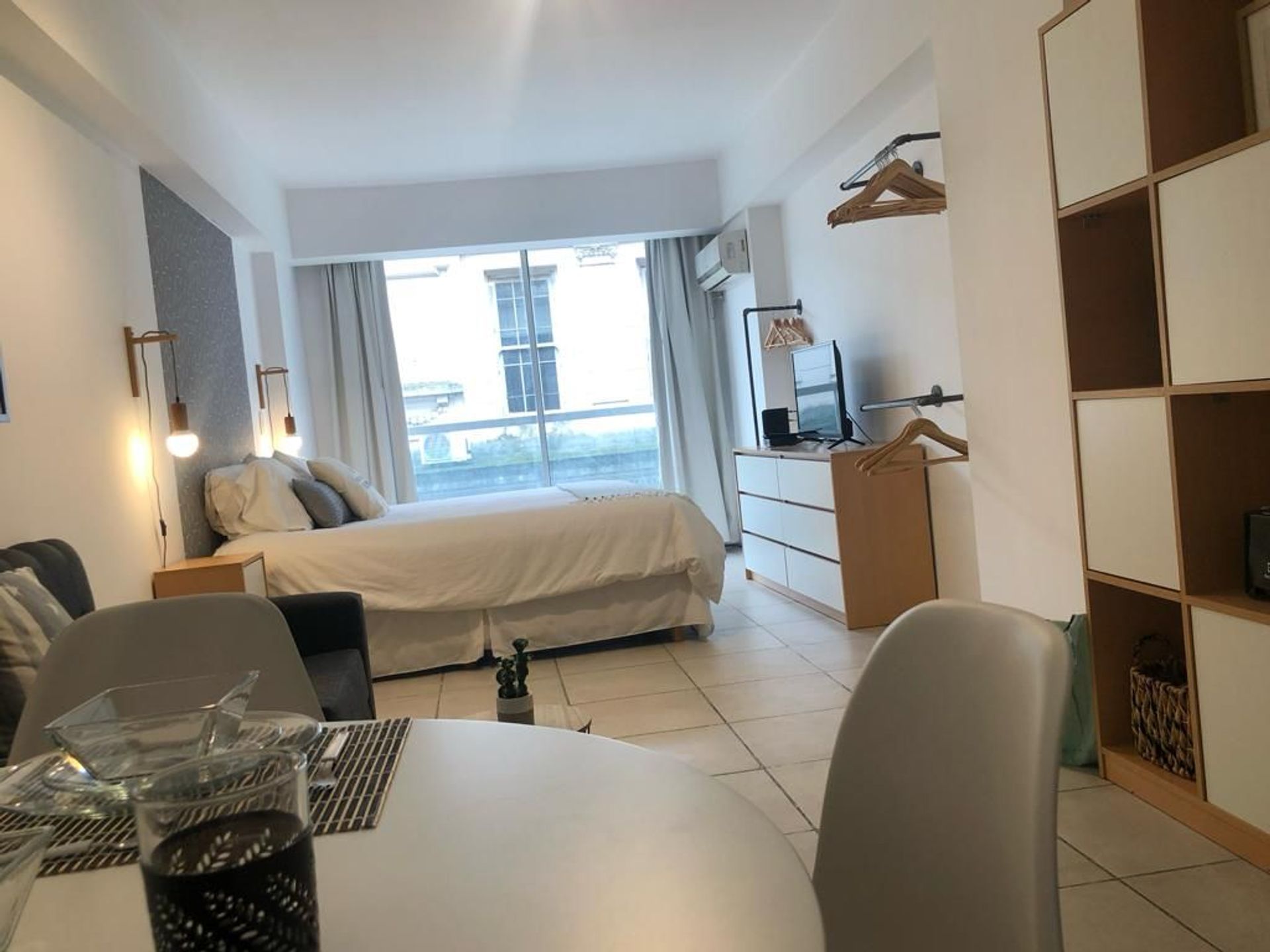 Venta Monoambiente reciclado con balcón, amenities - 2