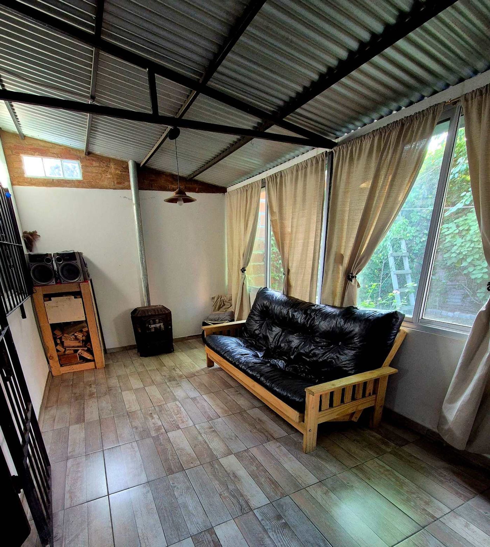 VENTA CASA+DEPTO+PATIO+QUINCHO (MULTIFAMILIAR) — foto 8
