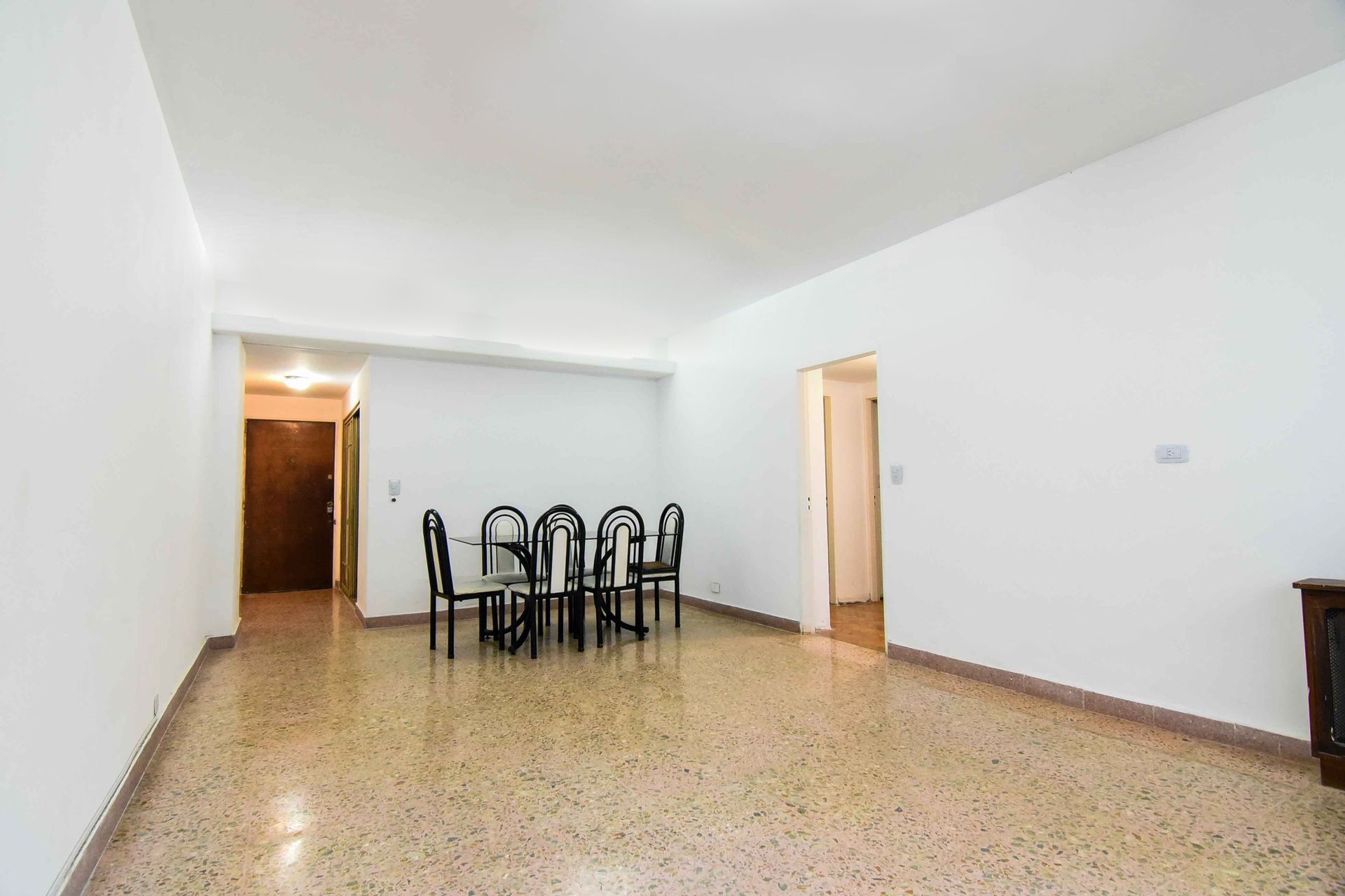 VENTA SEMIPISO 4 AMBIENTES CON PATIO EN BALVANERA - 13
