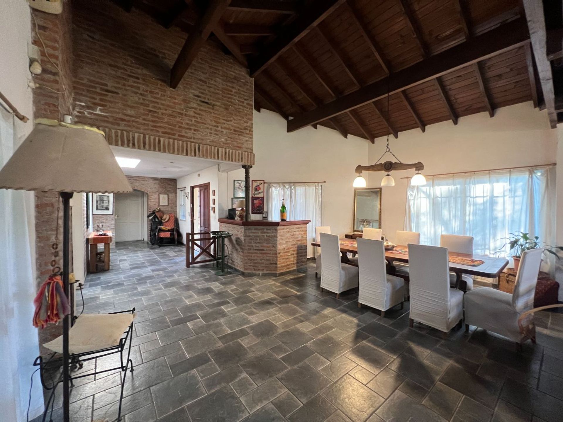 CASA 5 AMBIENTES CON QUINCHO ROBLES DEL MONARCA — foto 14