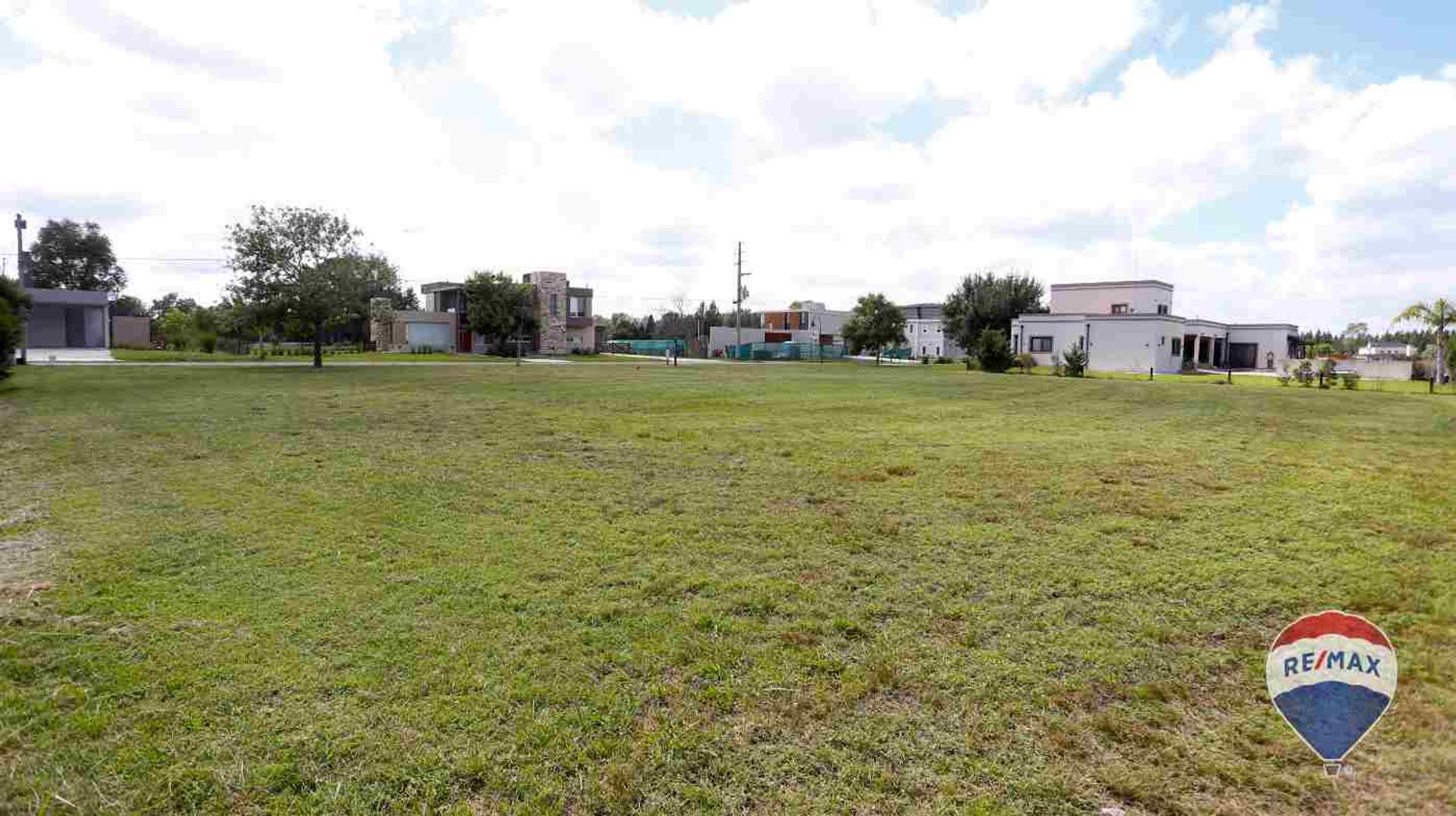 VENTA LOTE INTERNO FINCAS DE SAN VICENTE GOLF - 16
