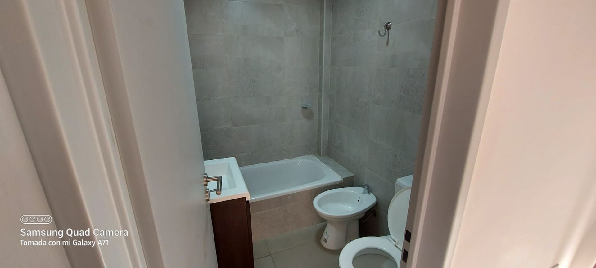 VENTA DTO. DE 2 AMB BERNAL CENTRO CON PISCINA - 3