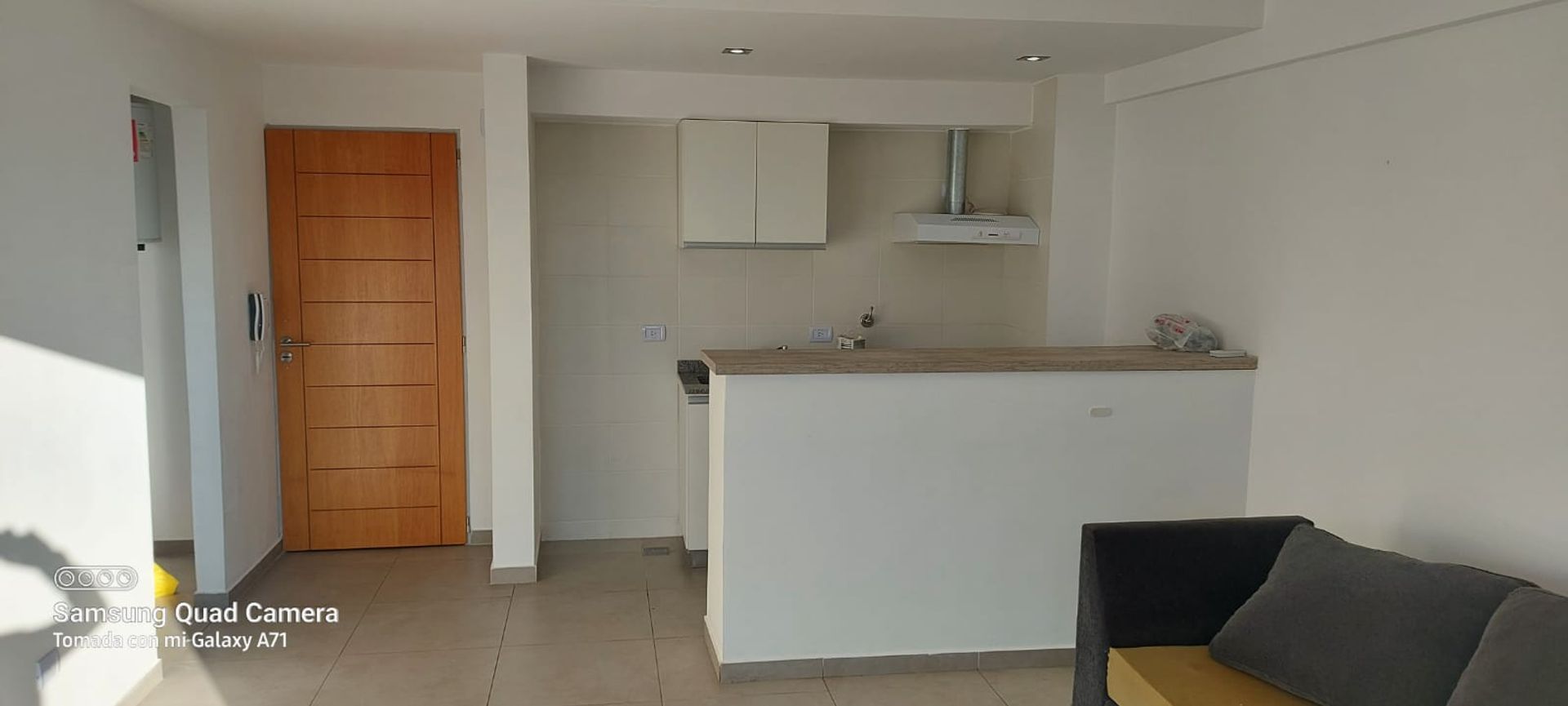 VENTA DTO. DE 2 AMB BERNAL CENTRO CON PISCINA - 1