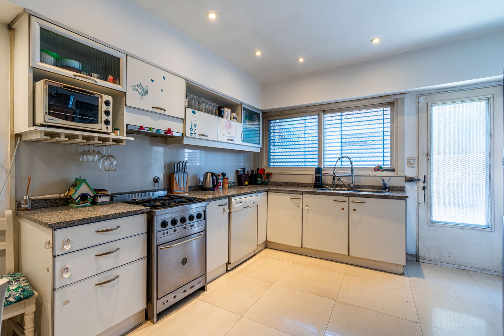 VENTA CASA PA CON COCHERA , LOCAL Y TALLER QUILMES - 8