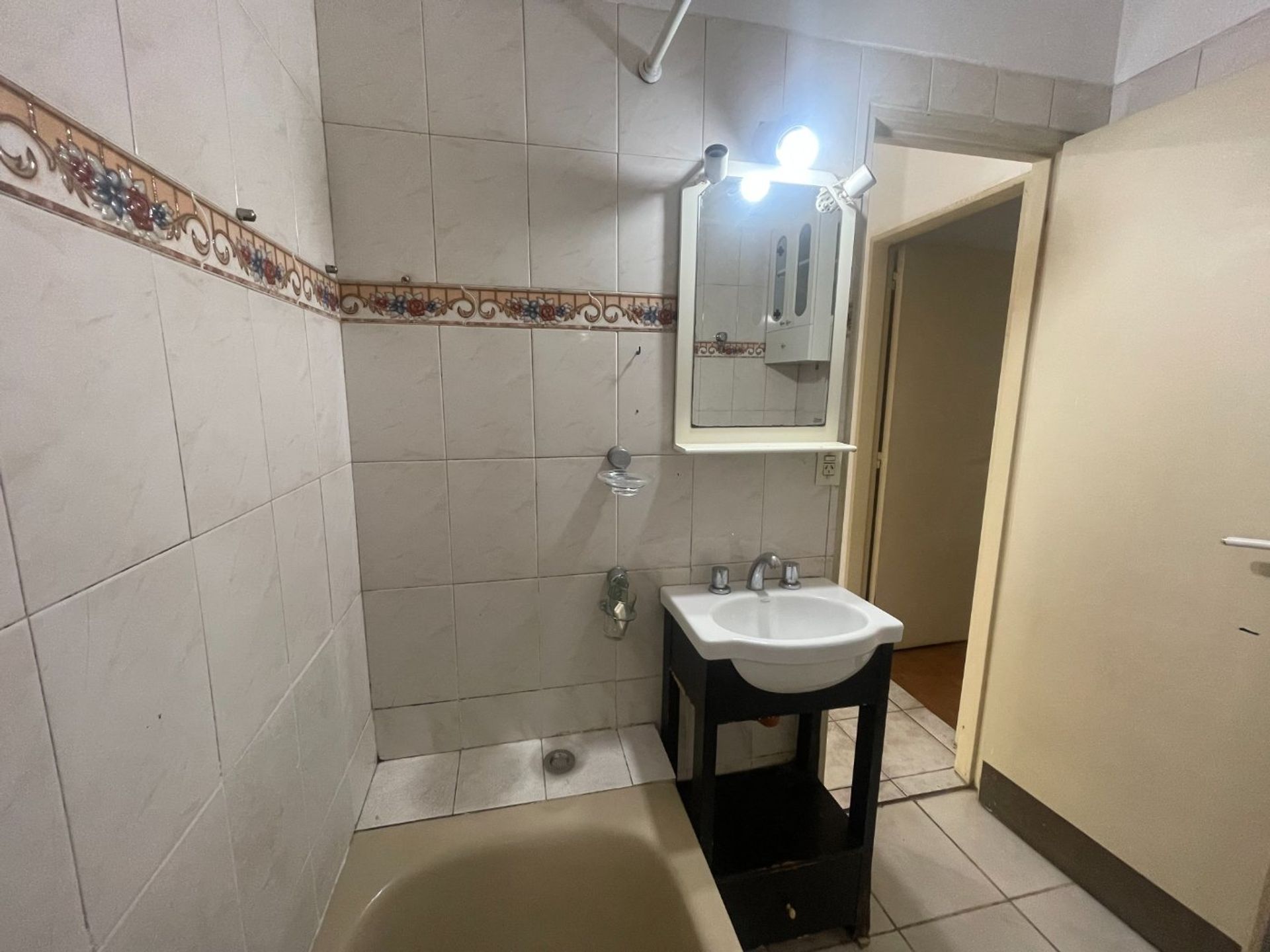 VENTA 2 AMB con BALCÓN AL FRENTE. SAN CRISTOBAL - 20