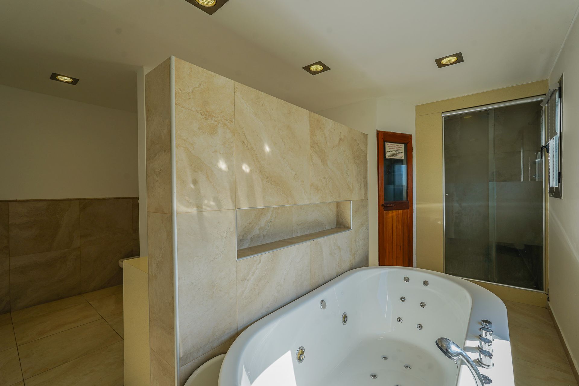 VENTA CASA AL RIO EN SAN BENITO, VILLANUEVA TIGRE - 11