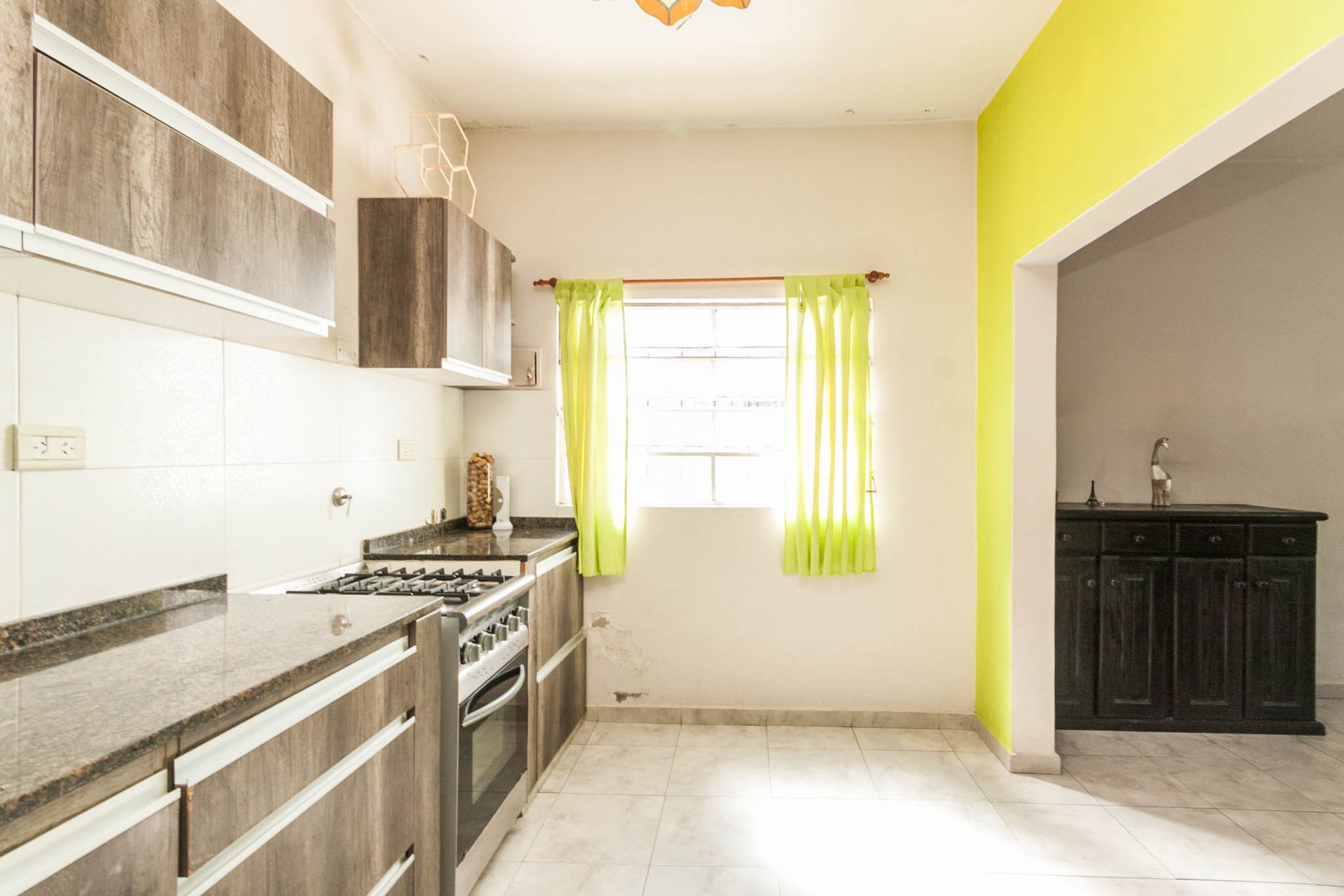 VENTA PH AL FRENTE CON COCHERA Y TERRAZA - 1