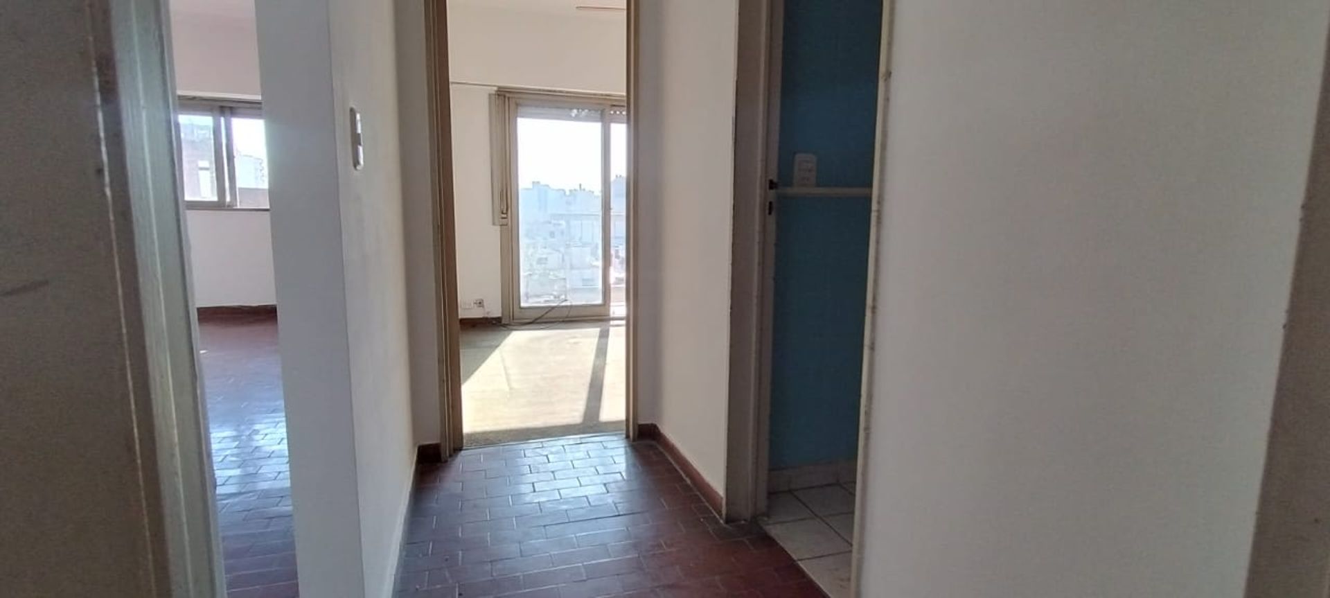 Venta Dpto 2 ambientes con balcón y lavadero - 20