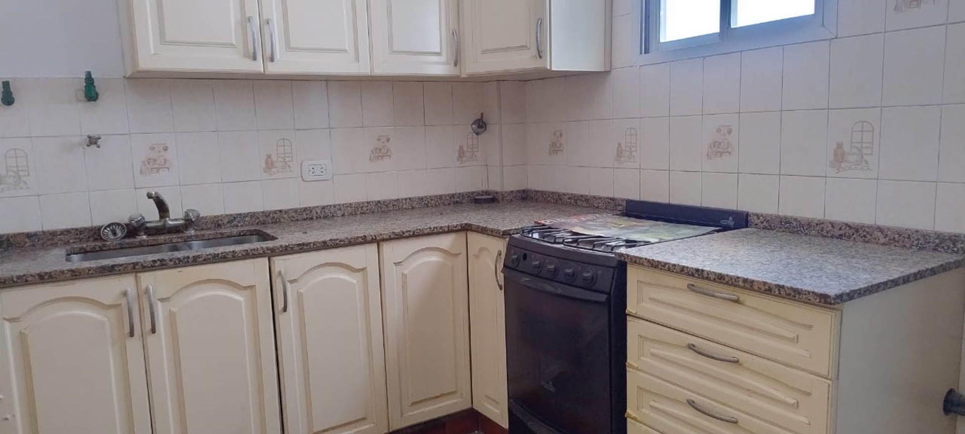 Venta Dpto 2 ambientes con balcón y lavadero - 13