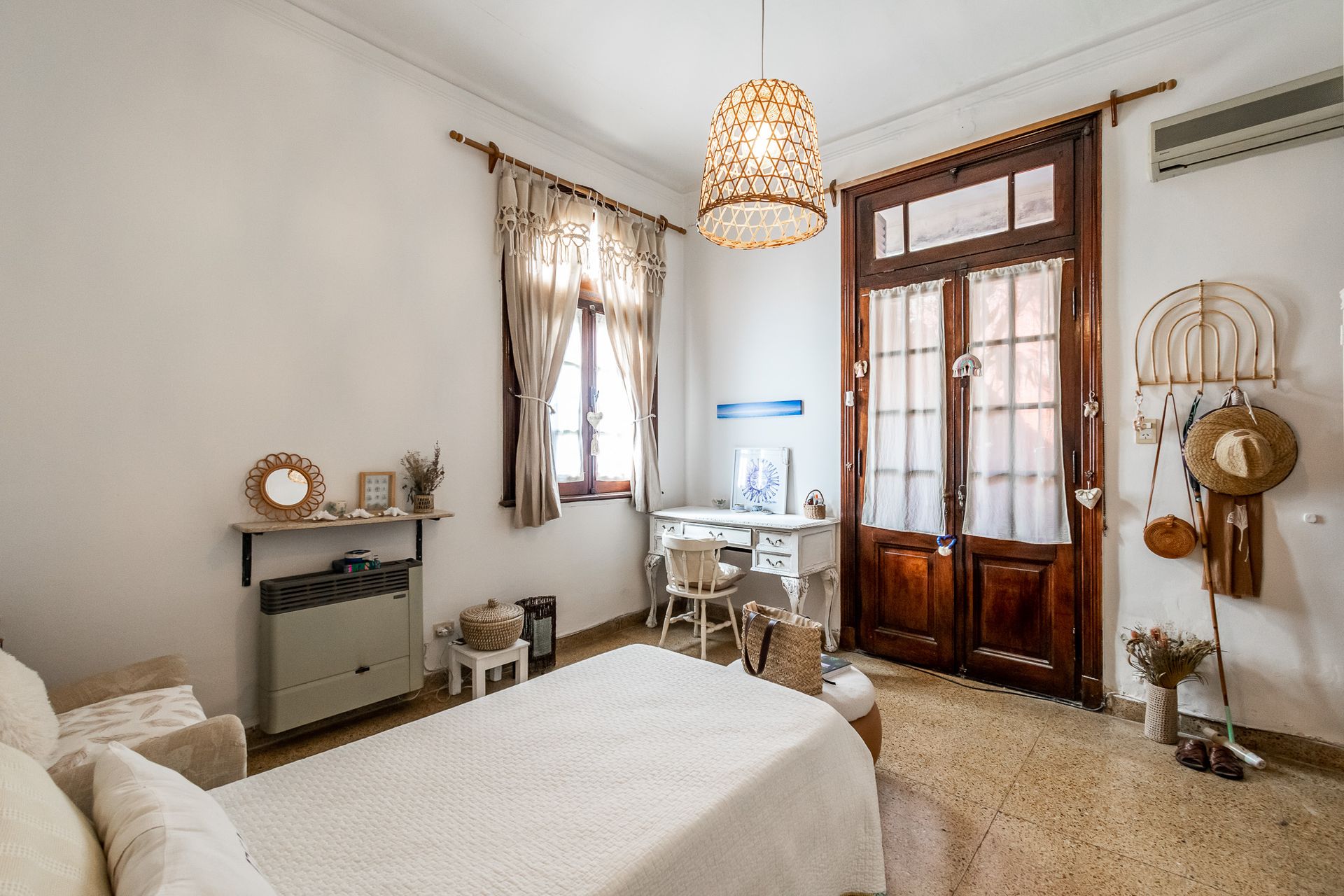 VENTA CASA 5 AMBIENTES, TERRAZA, COCHERA -V.LYNCH - 7