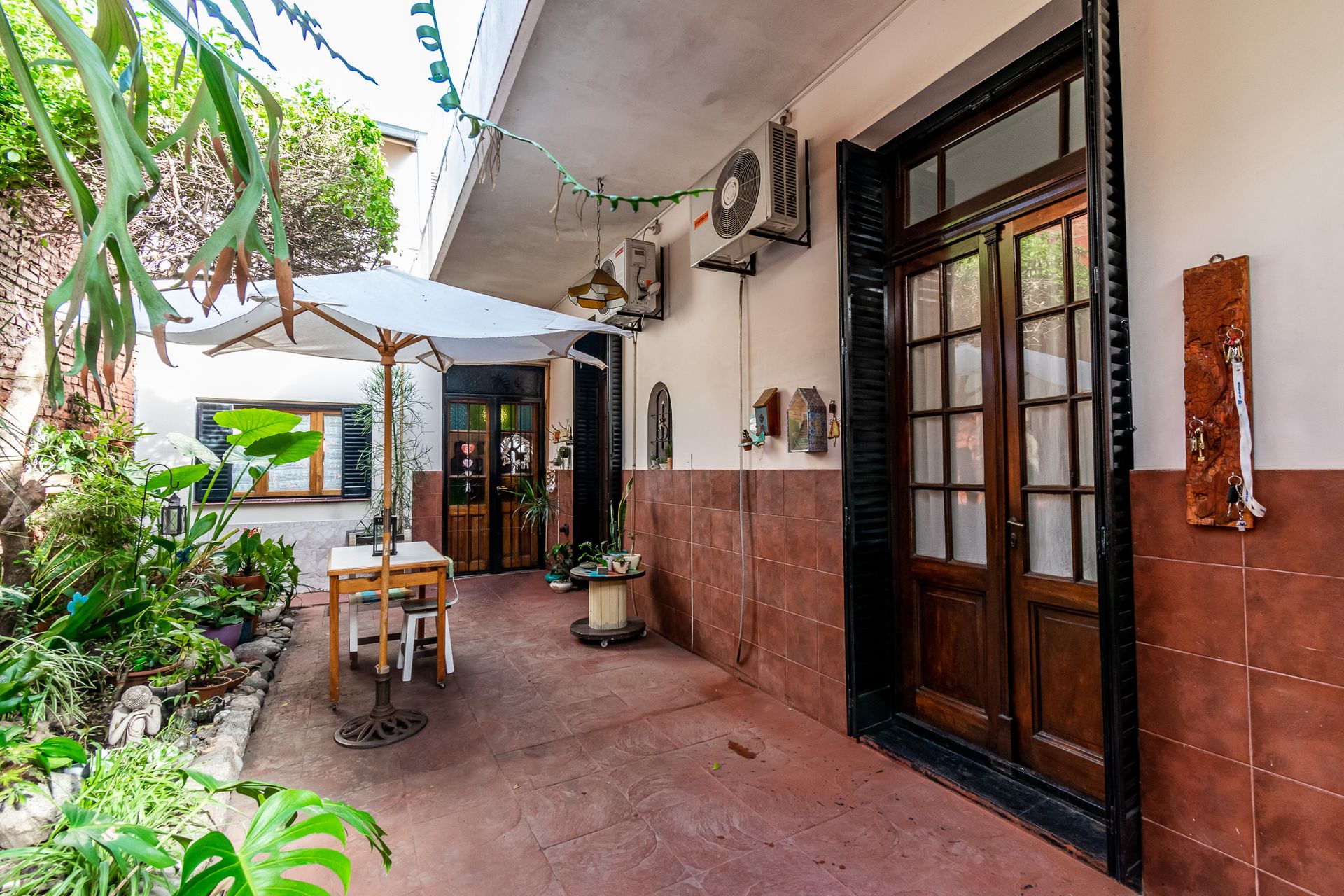 VENTA CASA 5 AMBIENTES, TERRAZA, COCHERA -V.LYNCH - 13