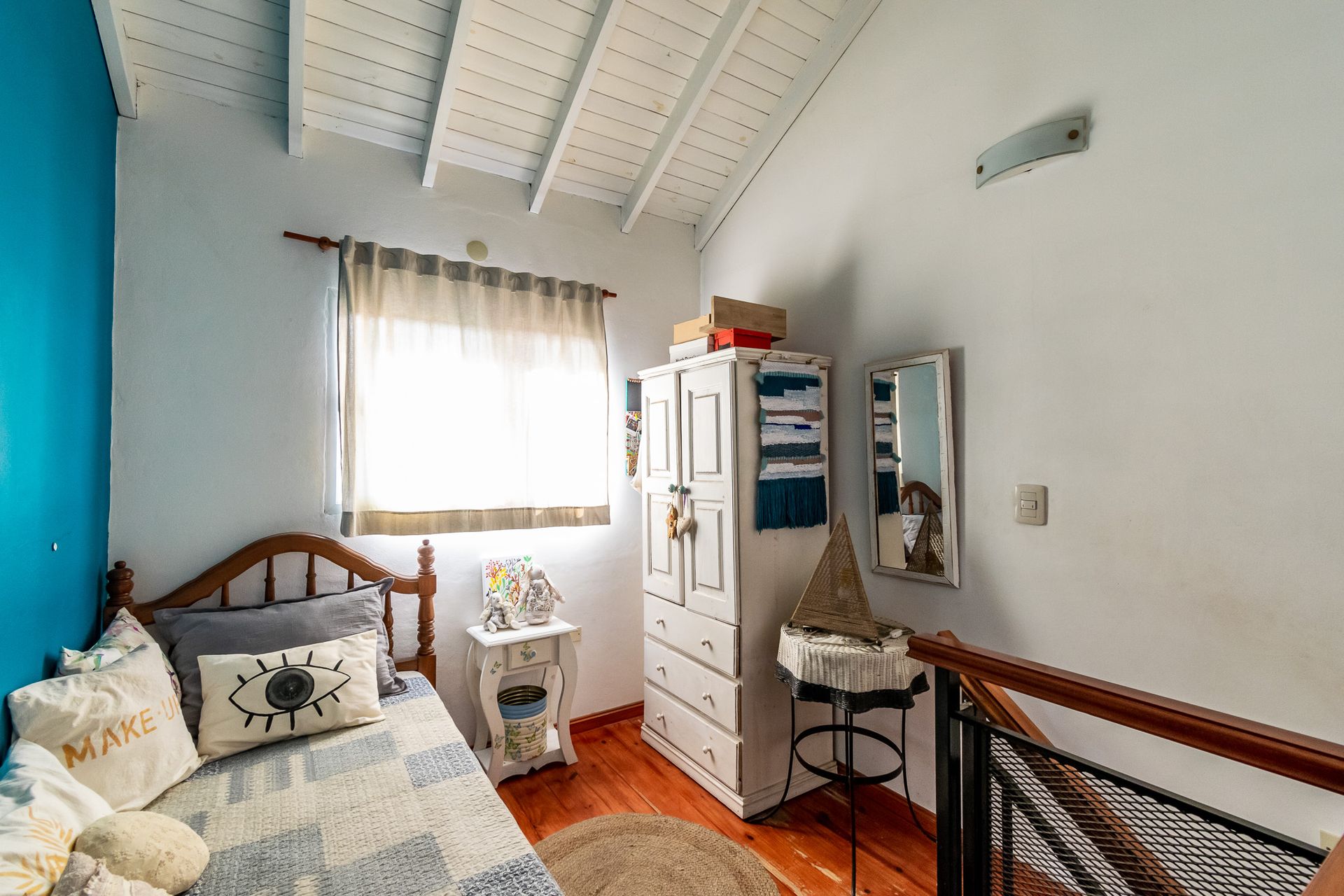 VENTA CASA 5 AMBIENTES, TERRAZA, COCHERA -V.LYNCH - 11