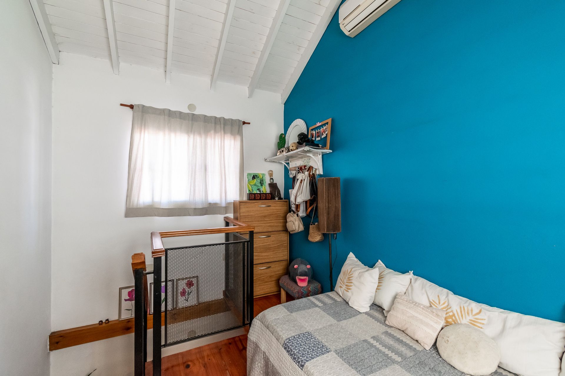 VENTA CASA 5 AMBIENTES, TERRAZA, COCHERA -V.LYNCH - 12