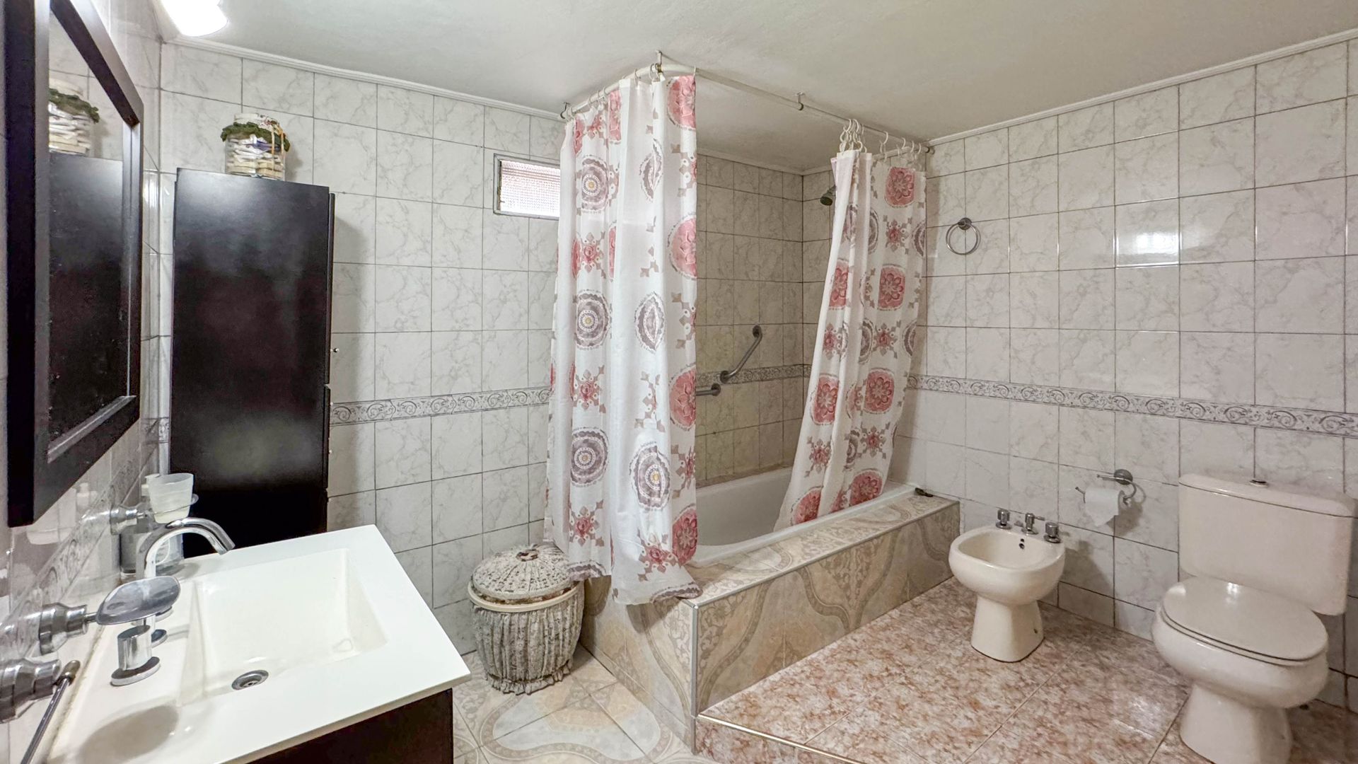 VENTA CASA EN GUTIERREZ 4 AMBIENTES - 17