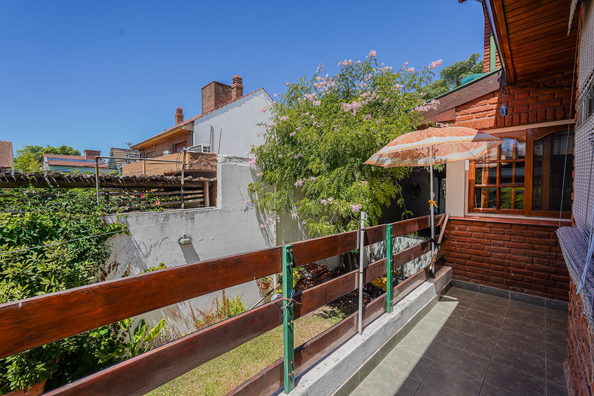 CASA 5 AMBIENTES VENTA BOULOGNE PILETA COCHERAS - 8
