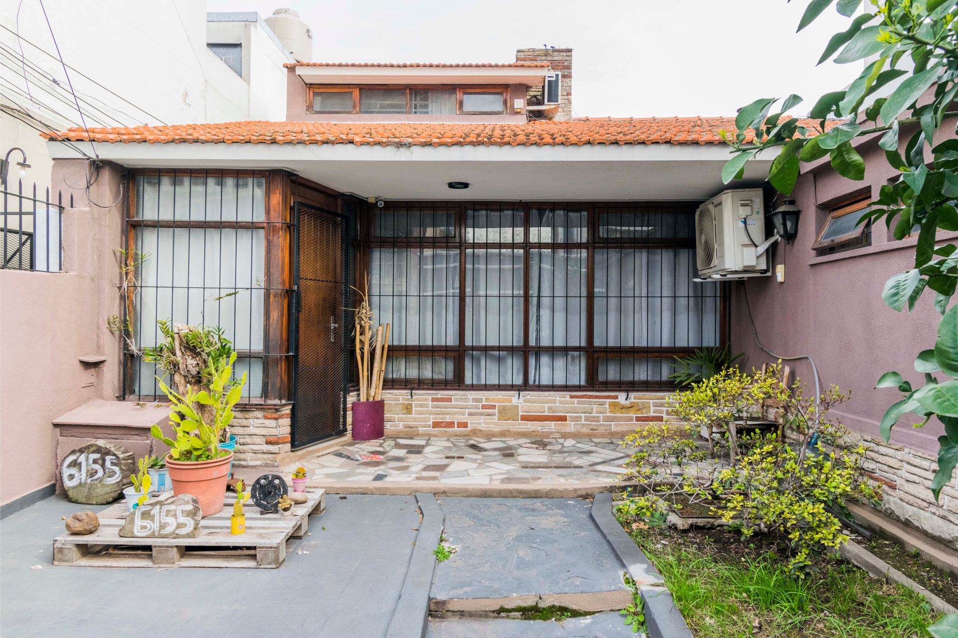 CASA CENTRO WILDE 4AMBIENTES SOBRE LOTE 370 m2 - 18