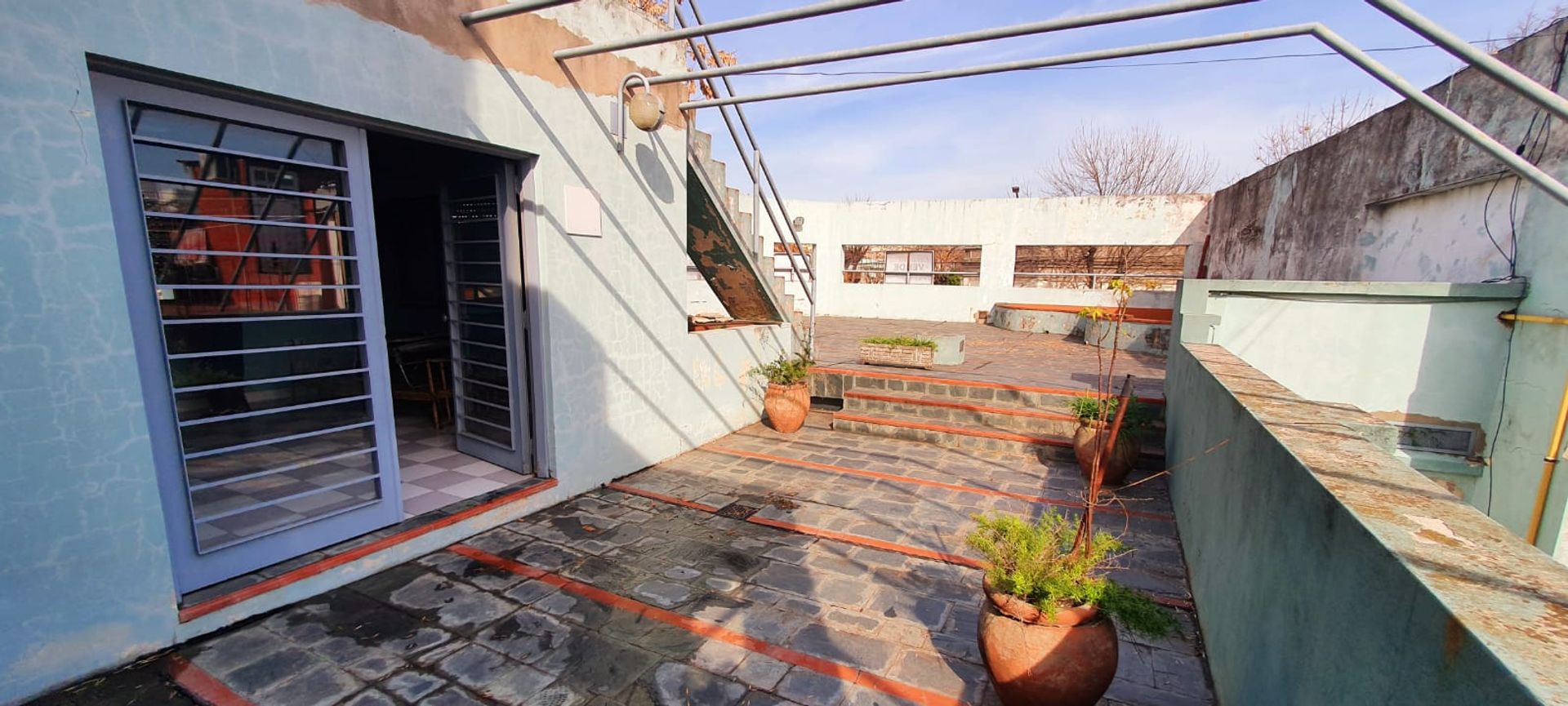 CASA 6 AMBIENTES Y LOCAL PARQUE AVELLANEDA TERRAZA - 18